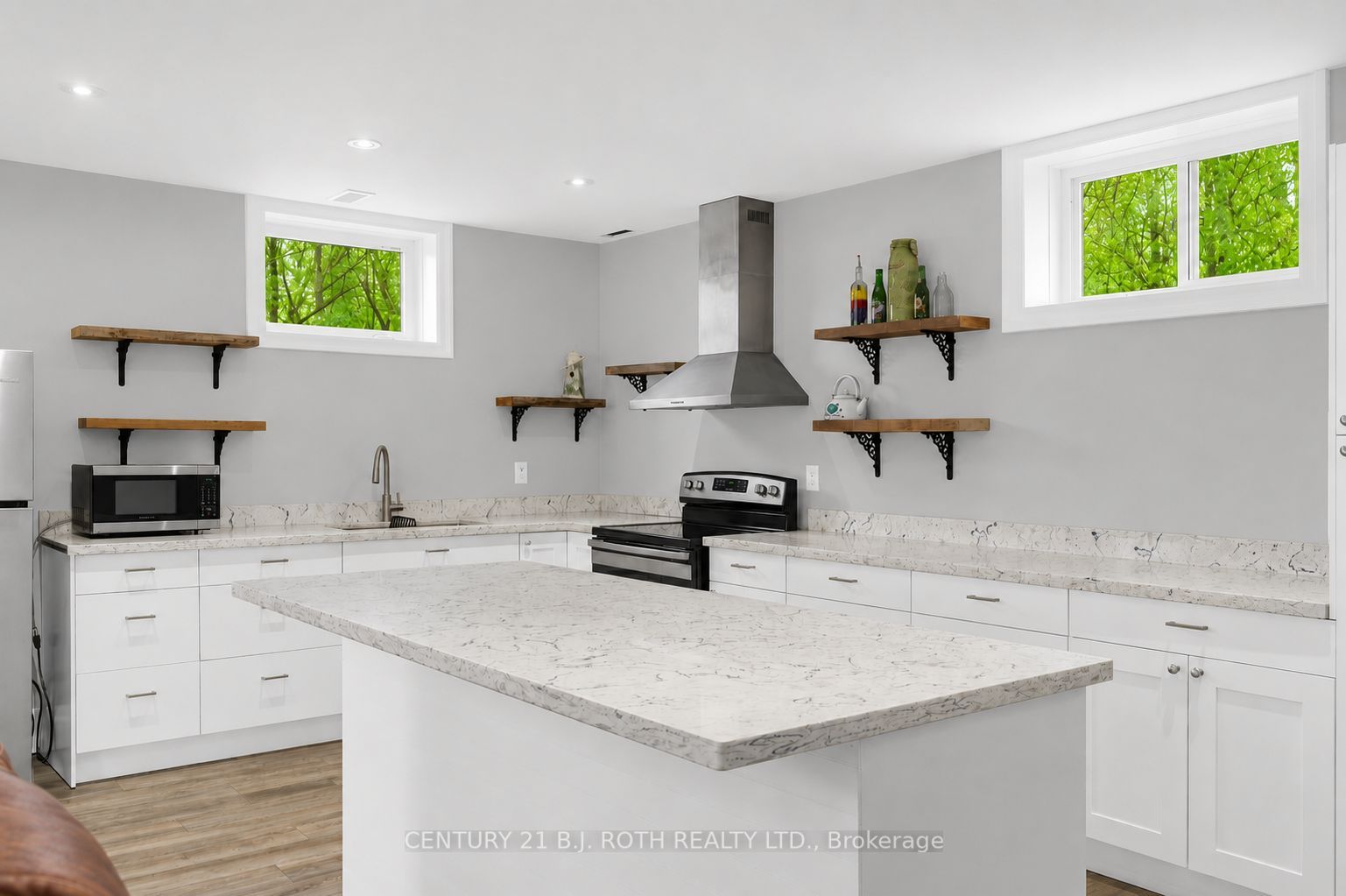 2700 Line 4 N Property Photo 33