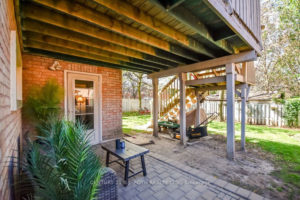 24 Grand Forest Drive Property Photo 34