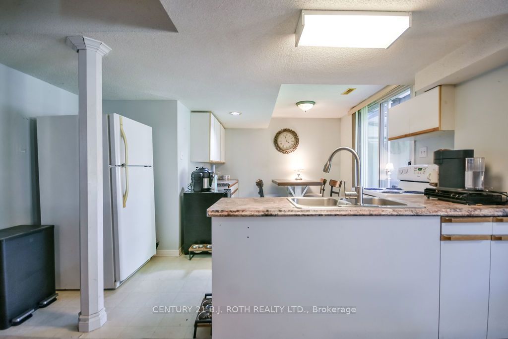 24 Grand Forest Drive Property Photo 43