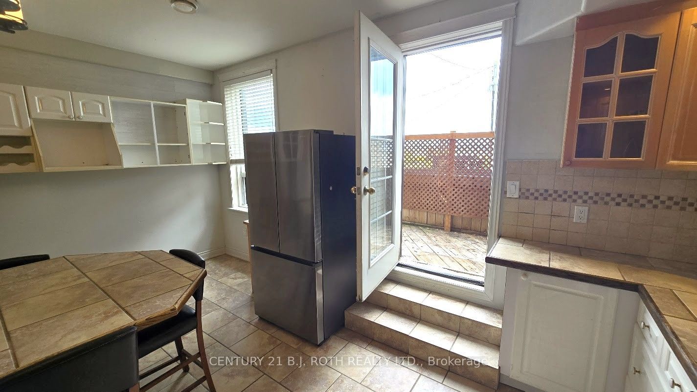 41 Dunlop Street E 1 Property Photo 6