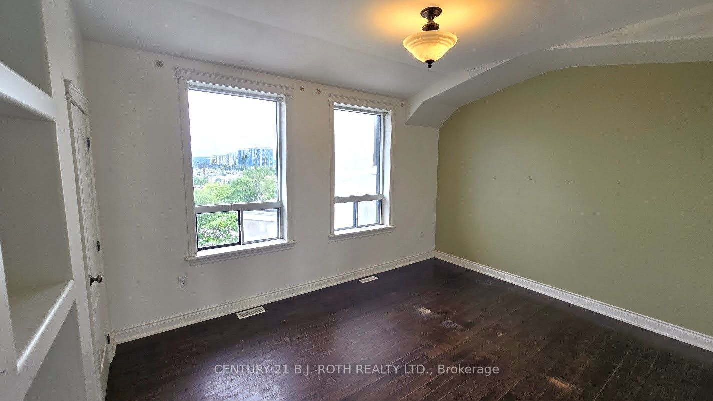 41 Dunlop Street E 1 Property Photo 12