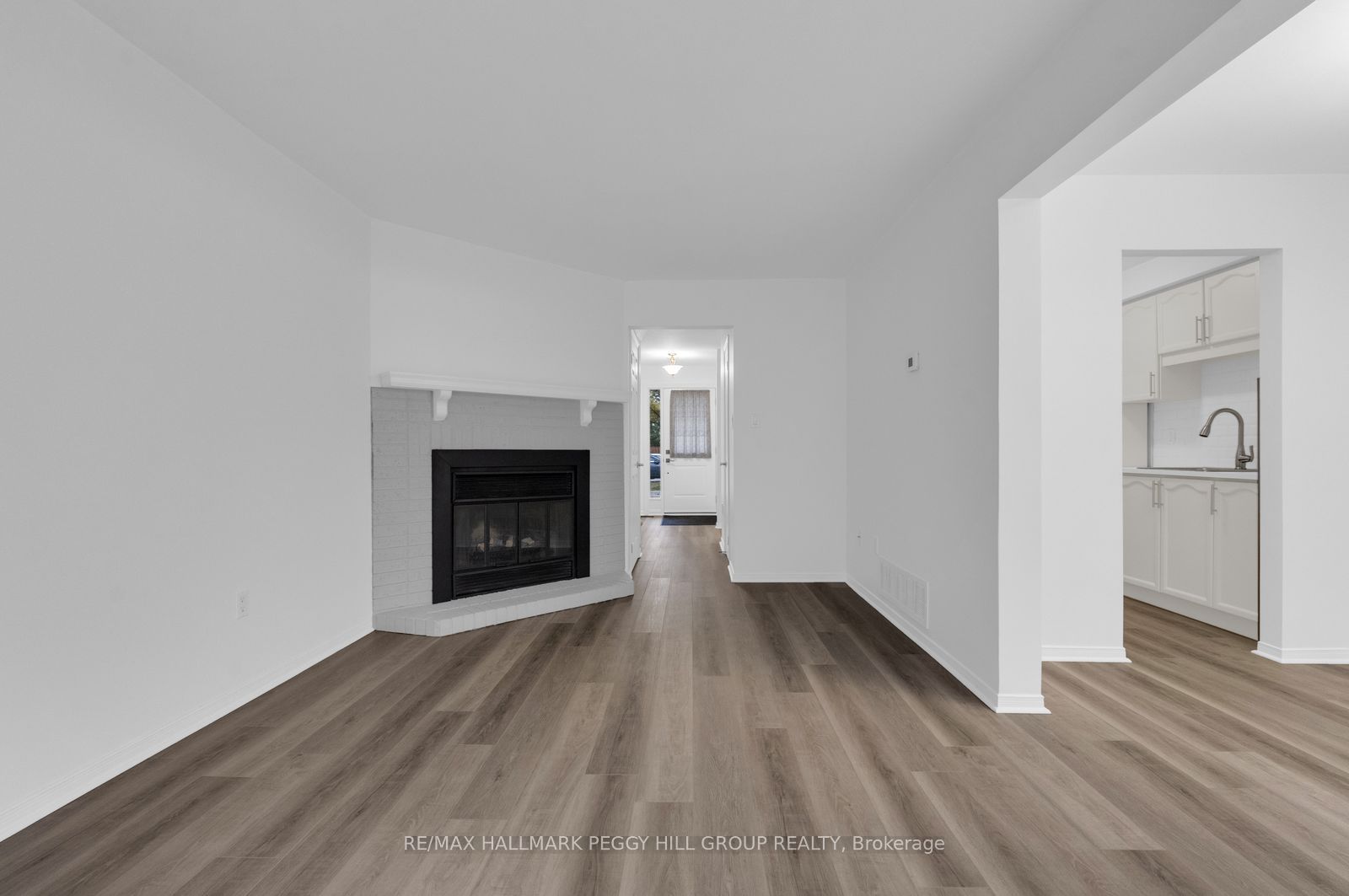 165 Kozlov Street 28 Property Photo 6