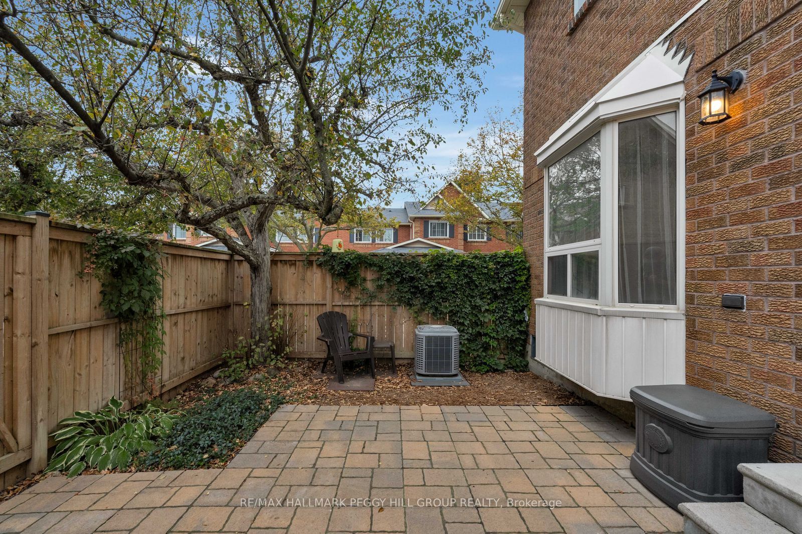 165 Kozlov Street 28 Property Photo 17
