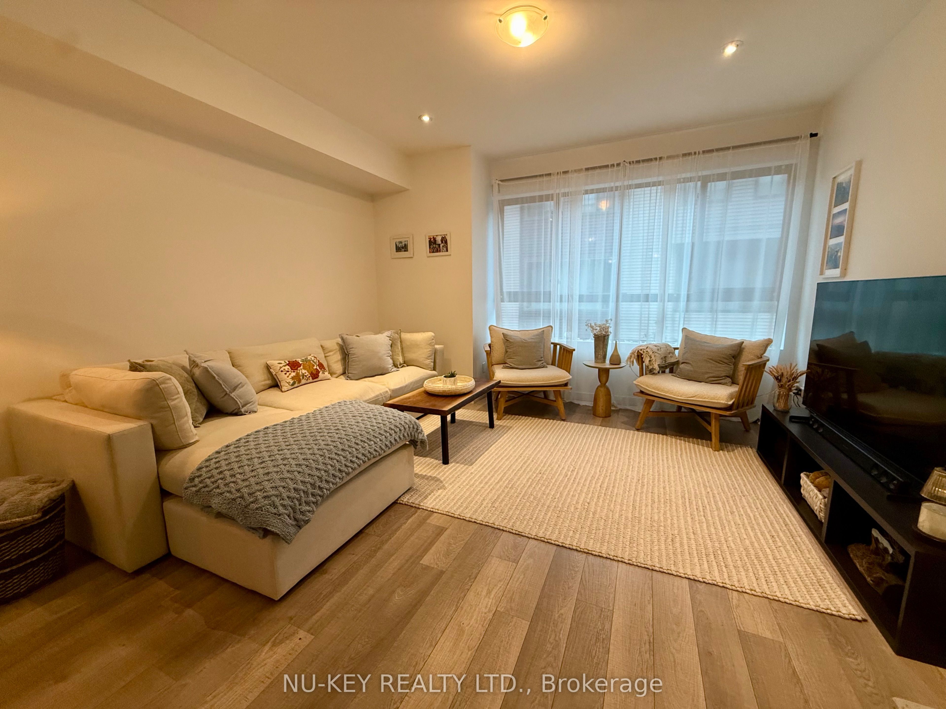 369 Essa Road 81 Property Photo 7
