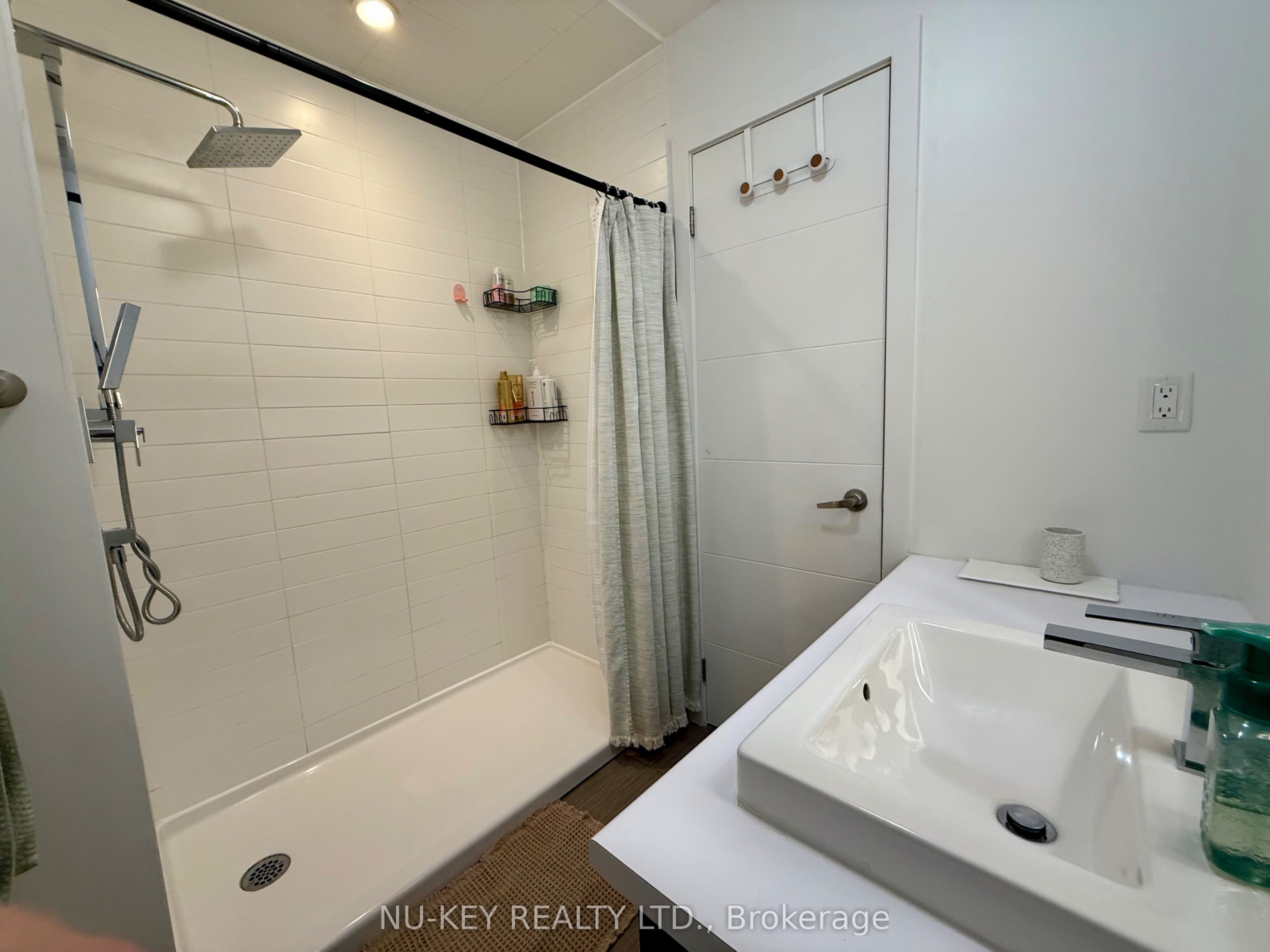 369 Essa Road 81 Property Photo 26