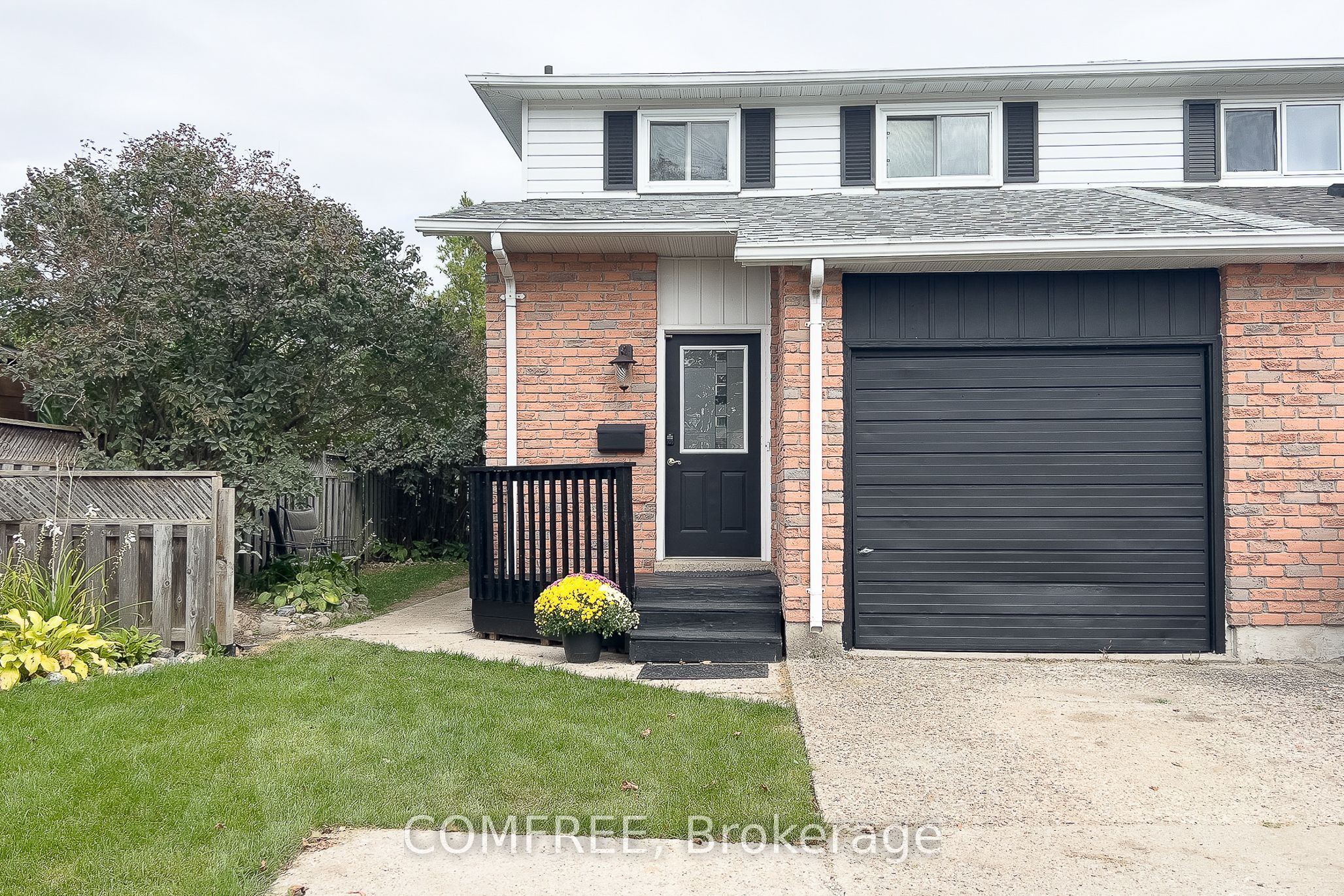 28 Bluejay Drive Property Photo 1