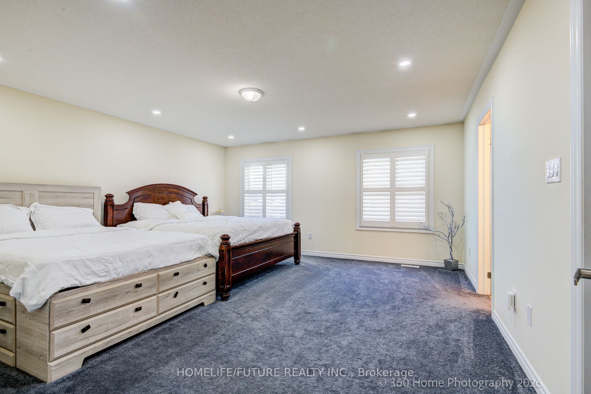 42 Samuel Crescent Property Photo 17