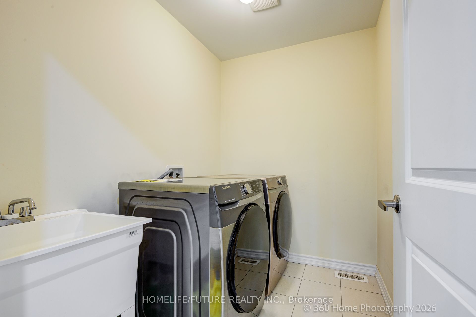 42 Samuel Crescent Property Photo 20