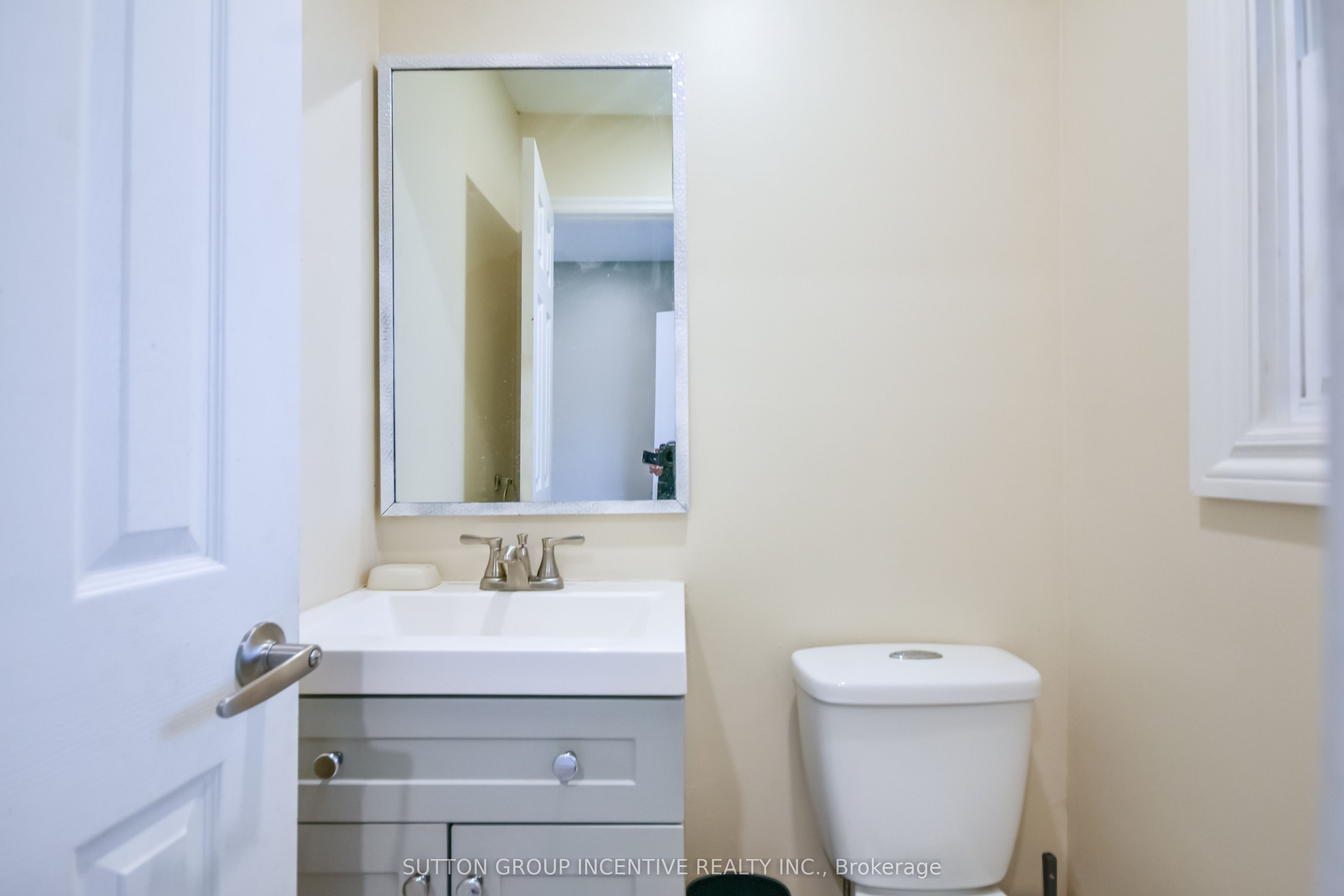 33b Cundles Road E Property Photo 2