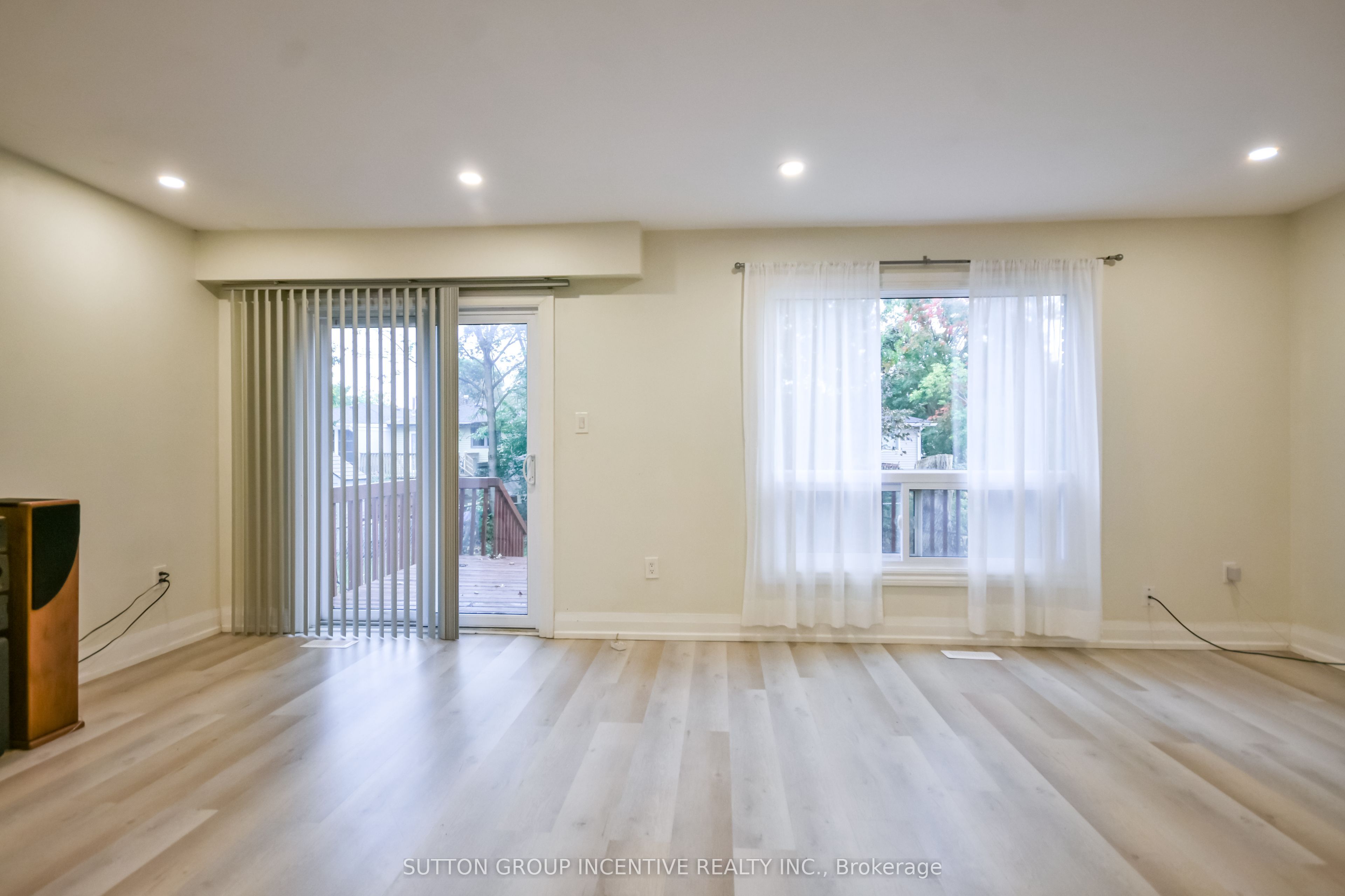 33b Cundles Road E Property Photo 12
