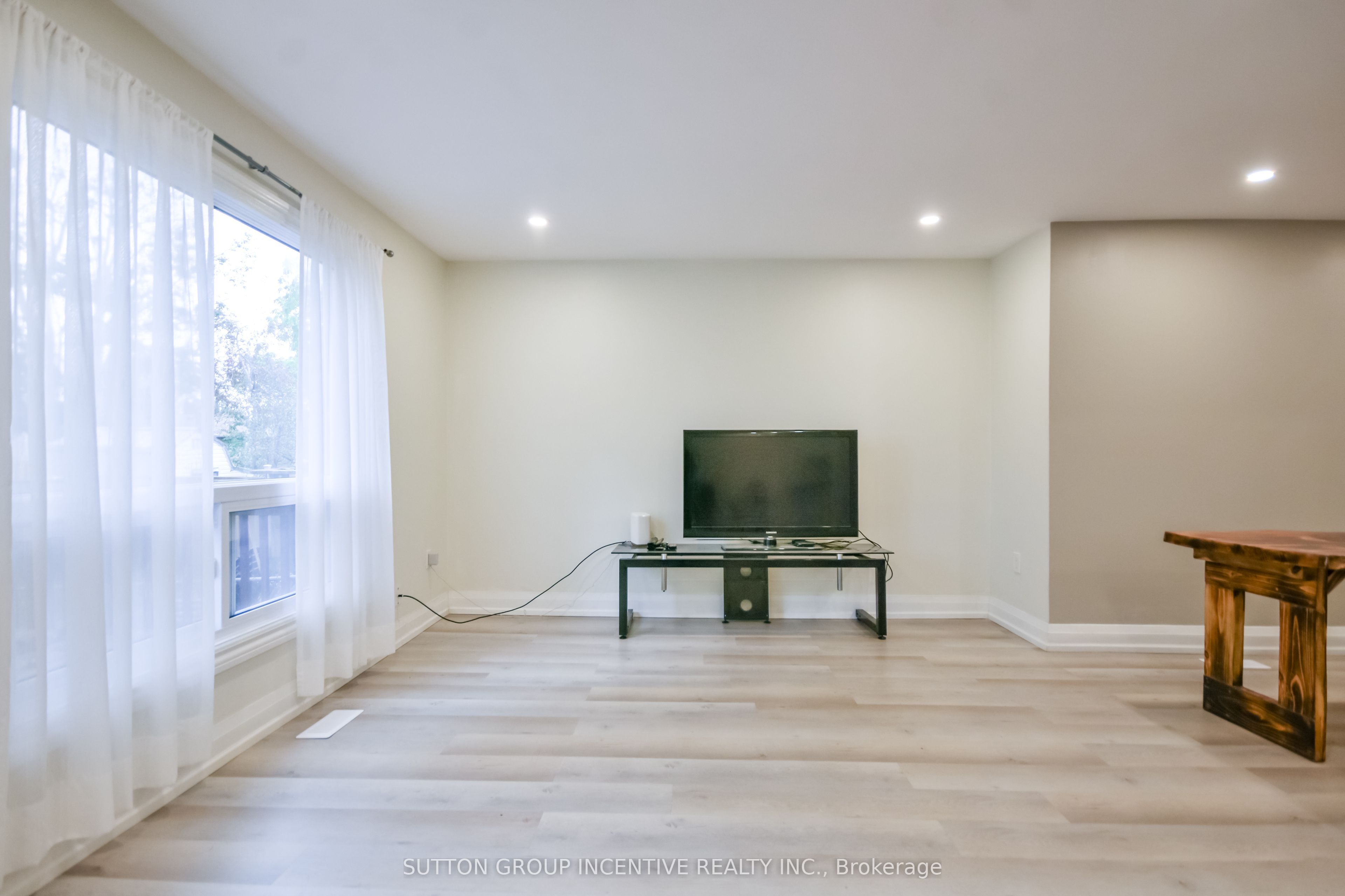 33b Cundles Road E Property Photo 14