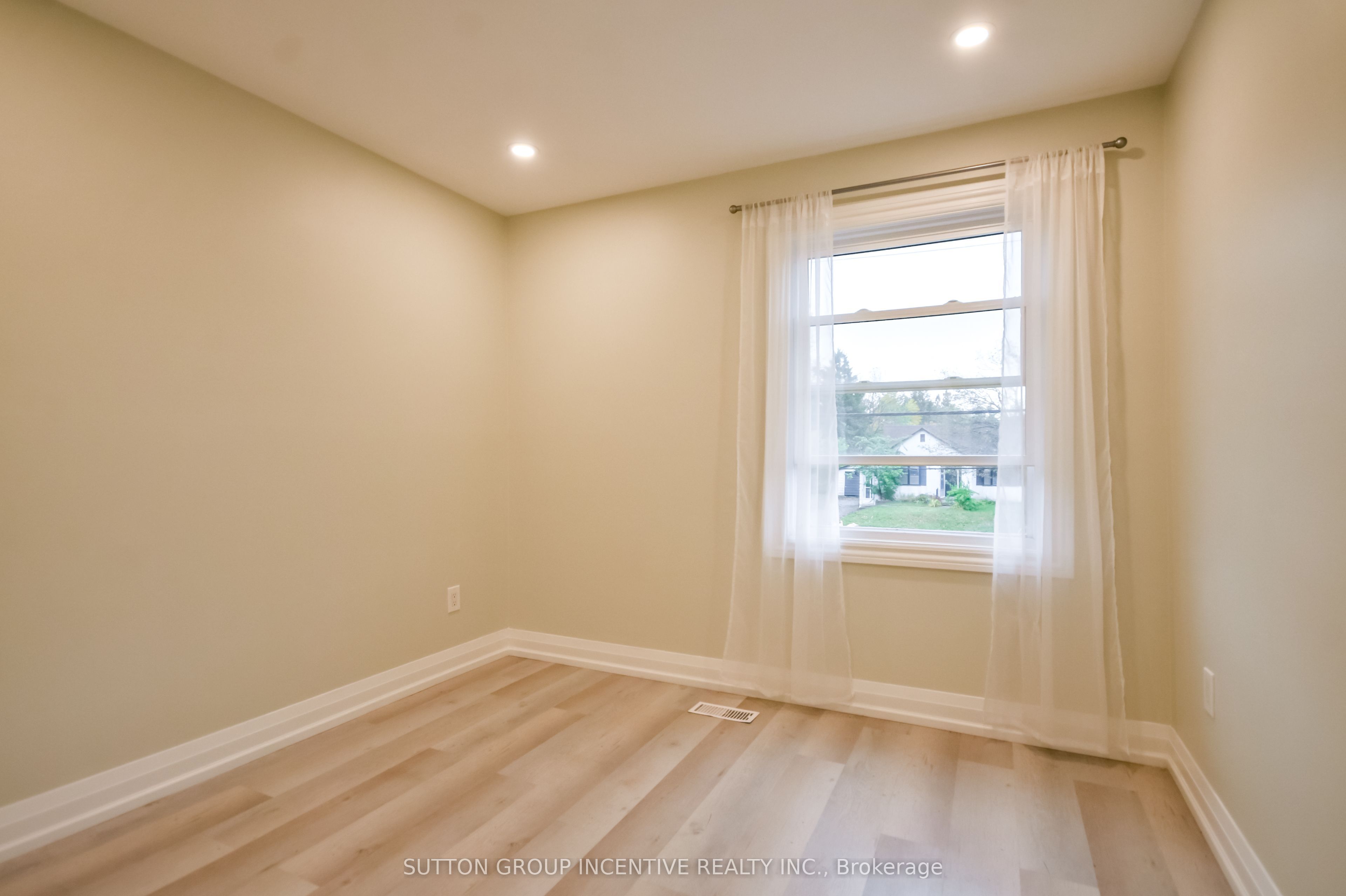 33b Cundles Road E Property Photo 19