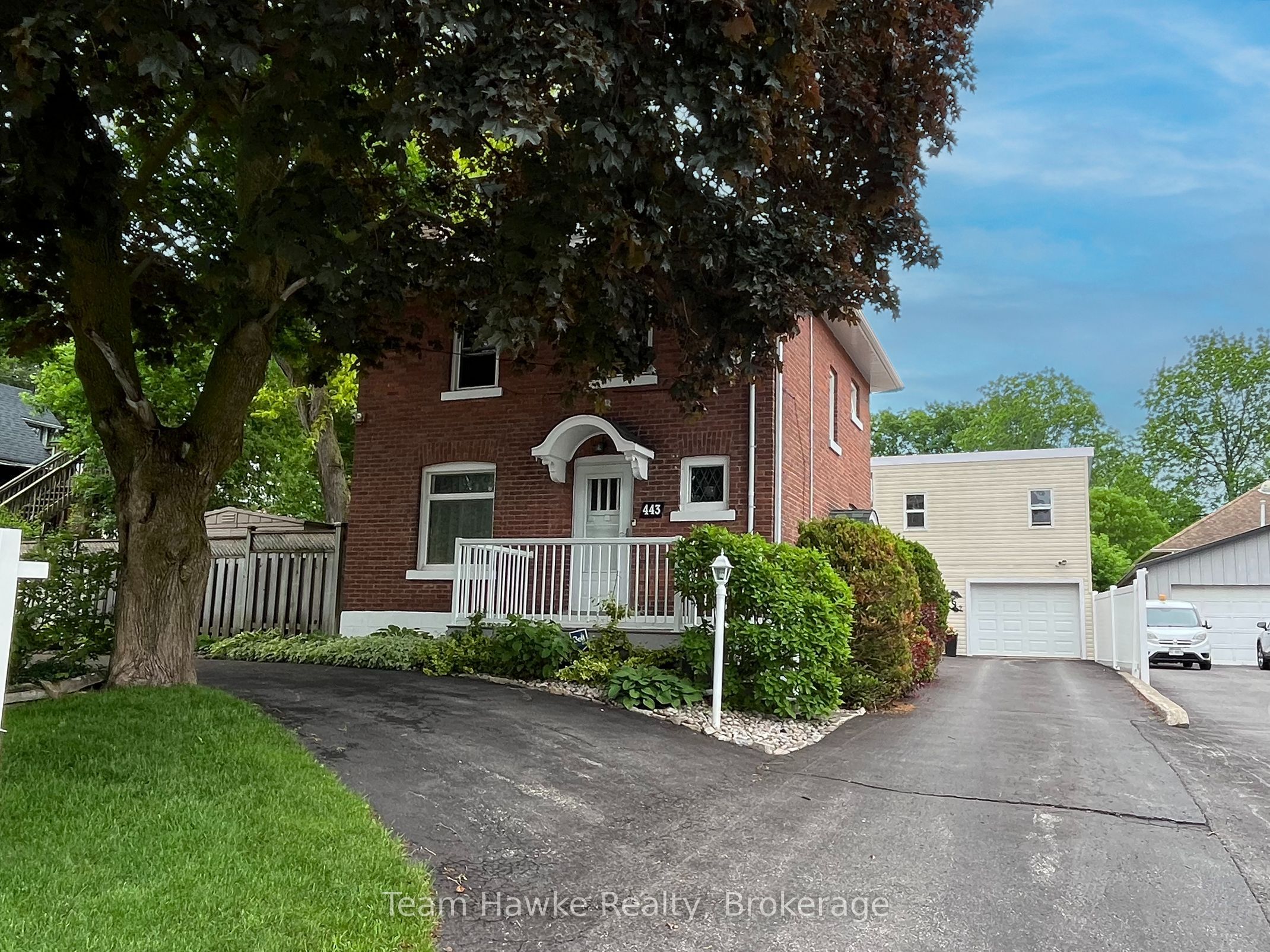 443 Elizabeth Street Property Photo 1