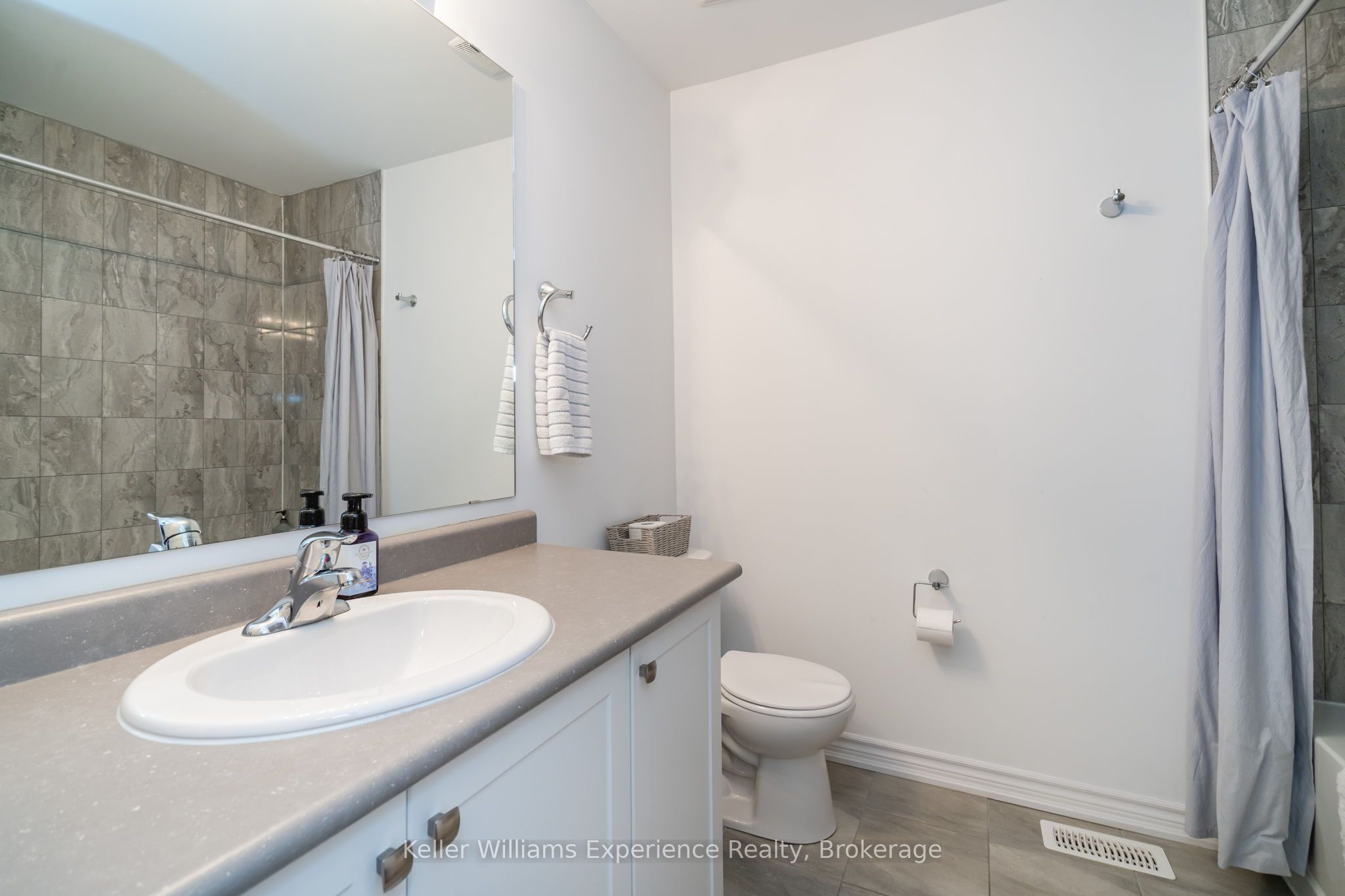 630 Bayport Boulevard Property Photo 15