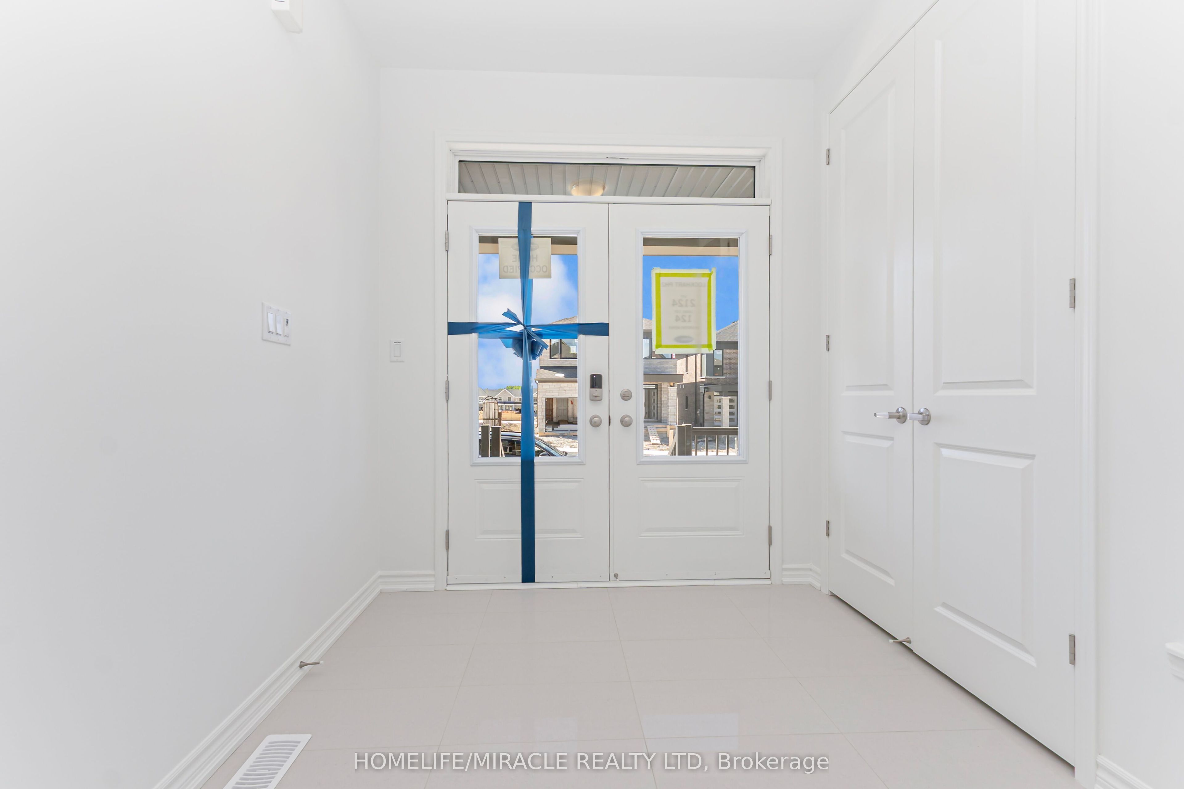 54 Gretzky Avenue Property Photo 2