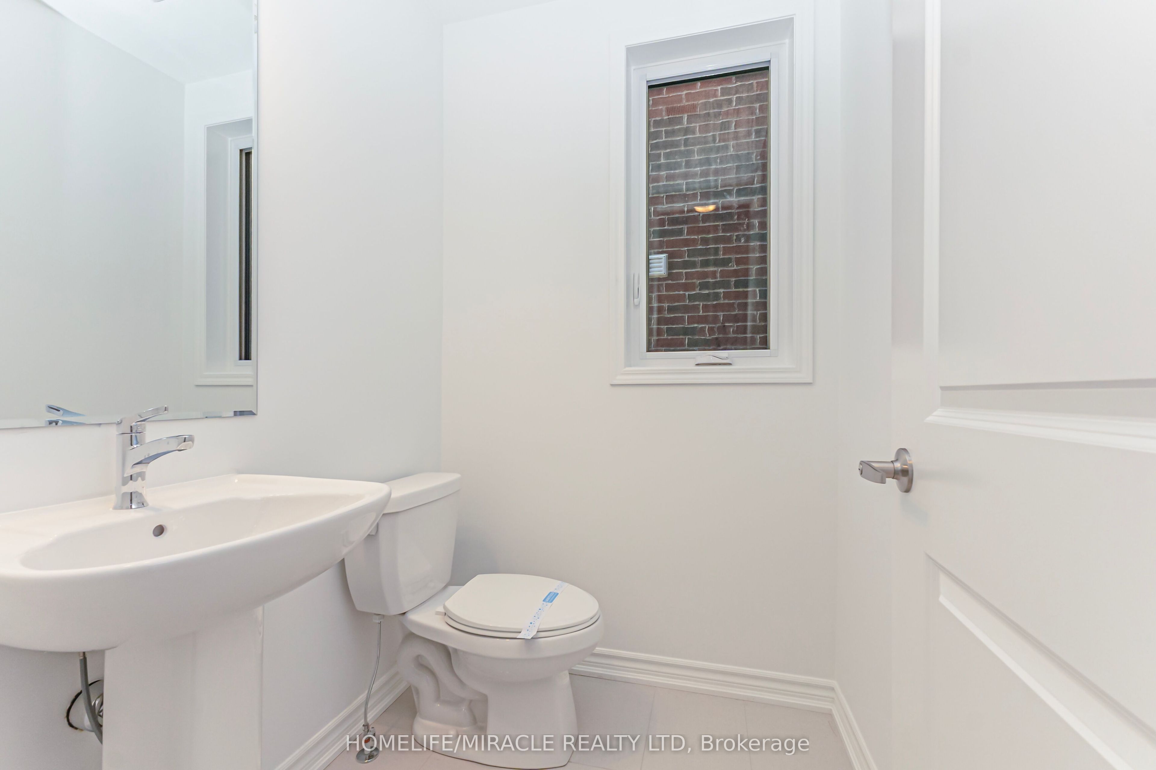 54 Gretzky Avenue Property Photo 4