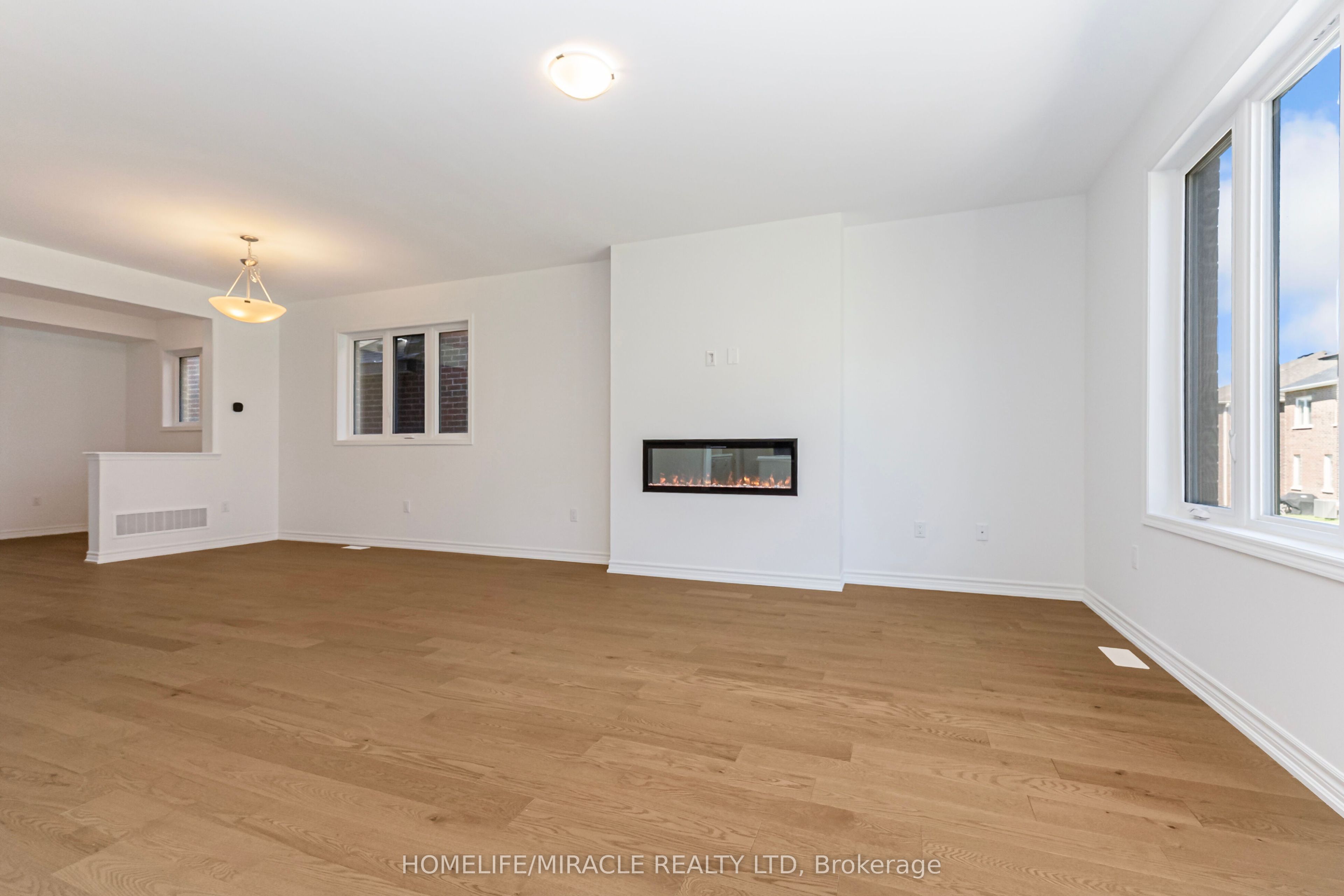 54 Gretzky Avenue Property Photo 9