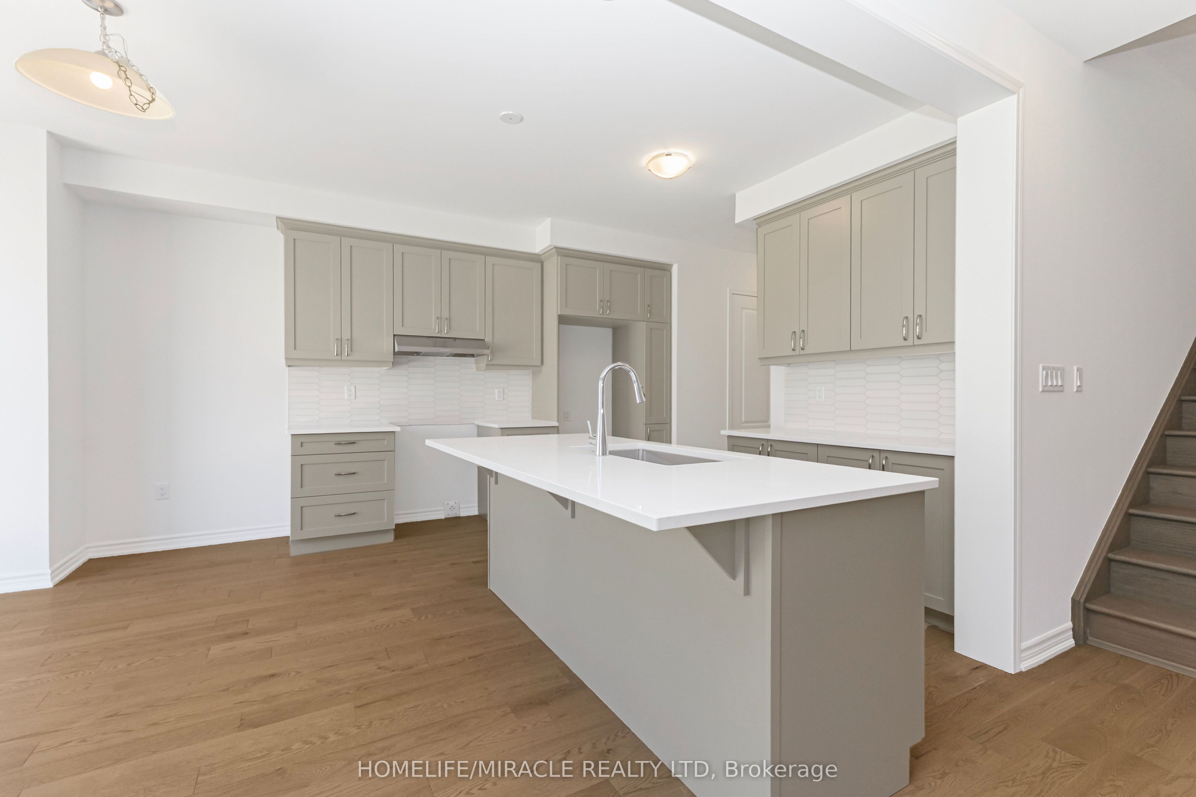 54 Gretzky Avenue Property Photo 15
