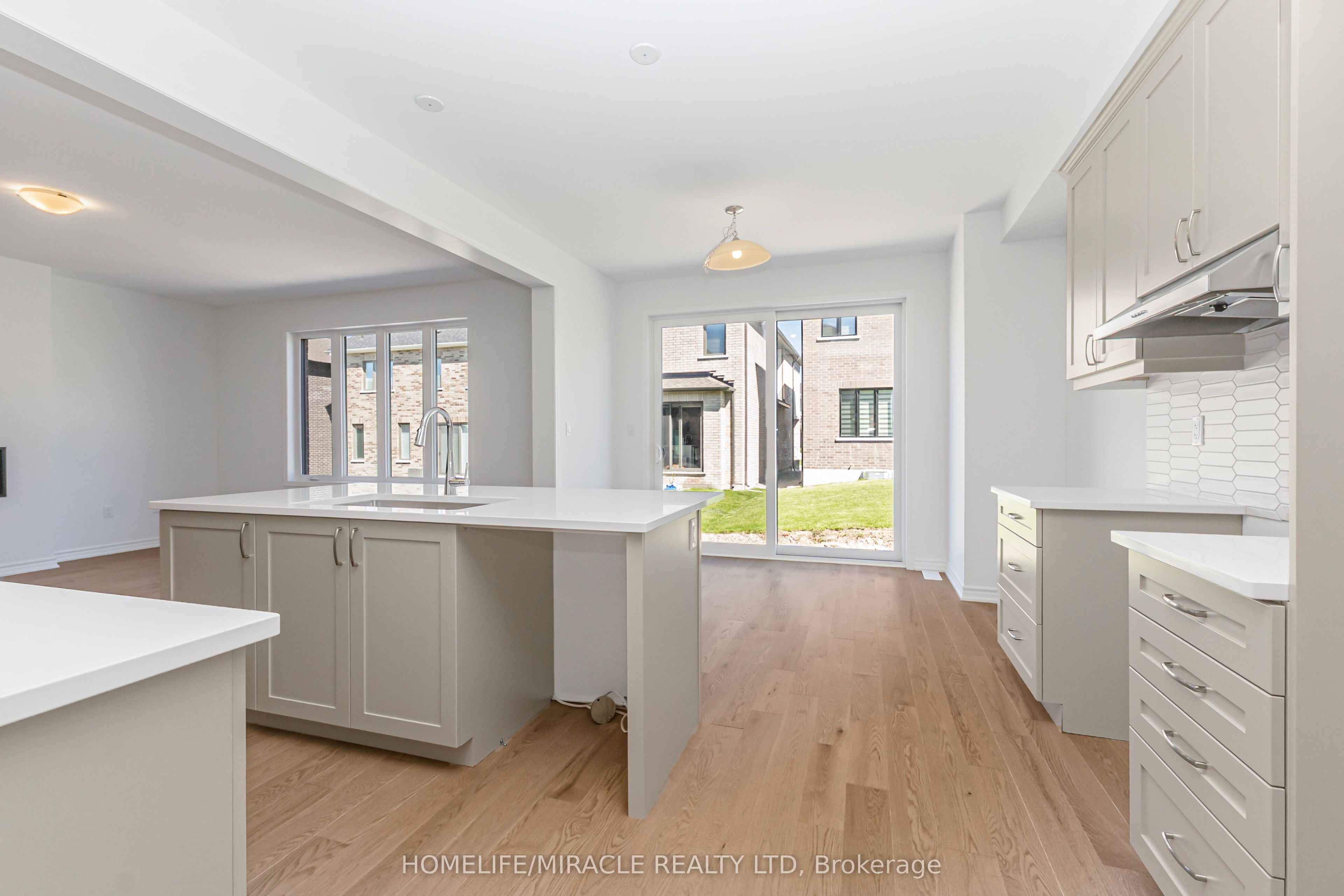 54 Gretzky Avenue Property Photo 16