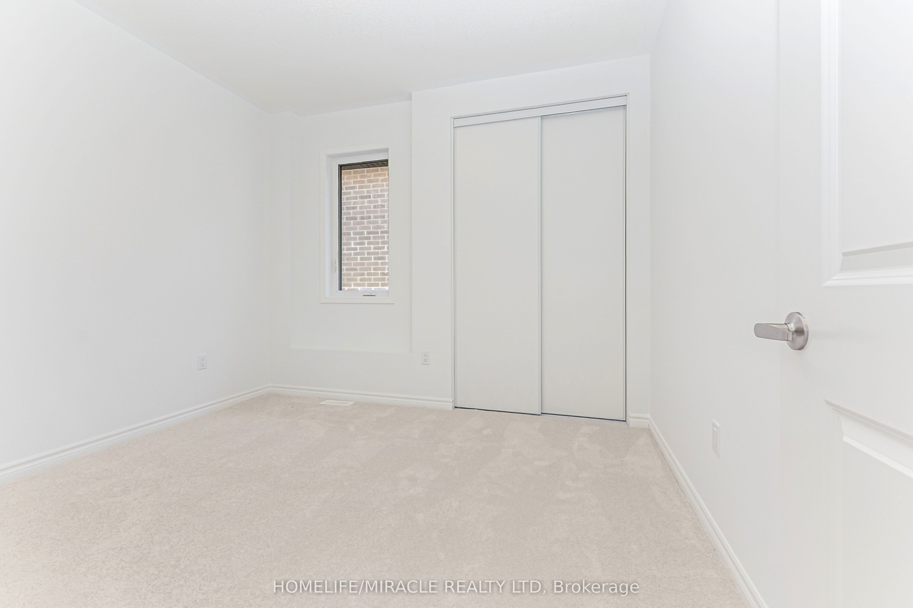 54 Gretzky Avenue Property Photo 29