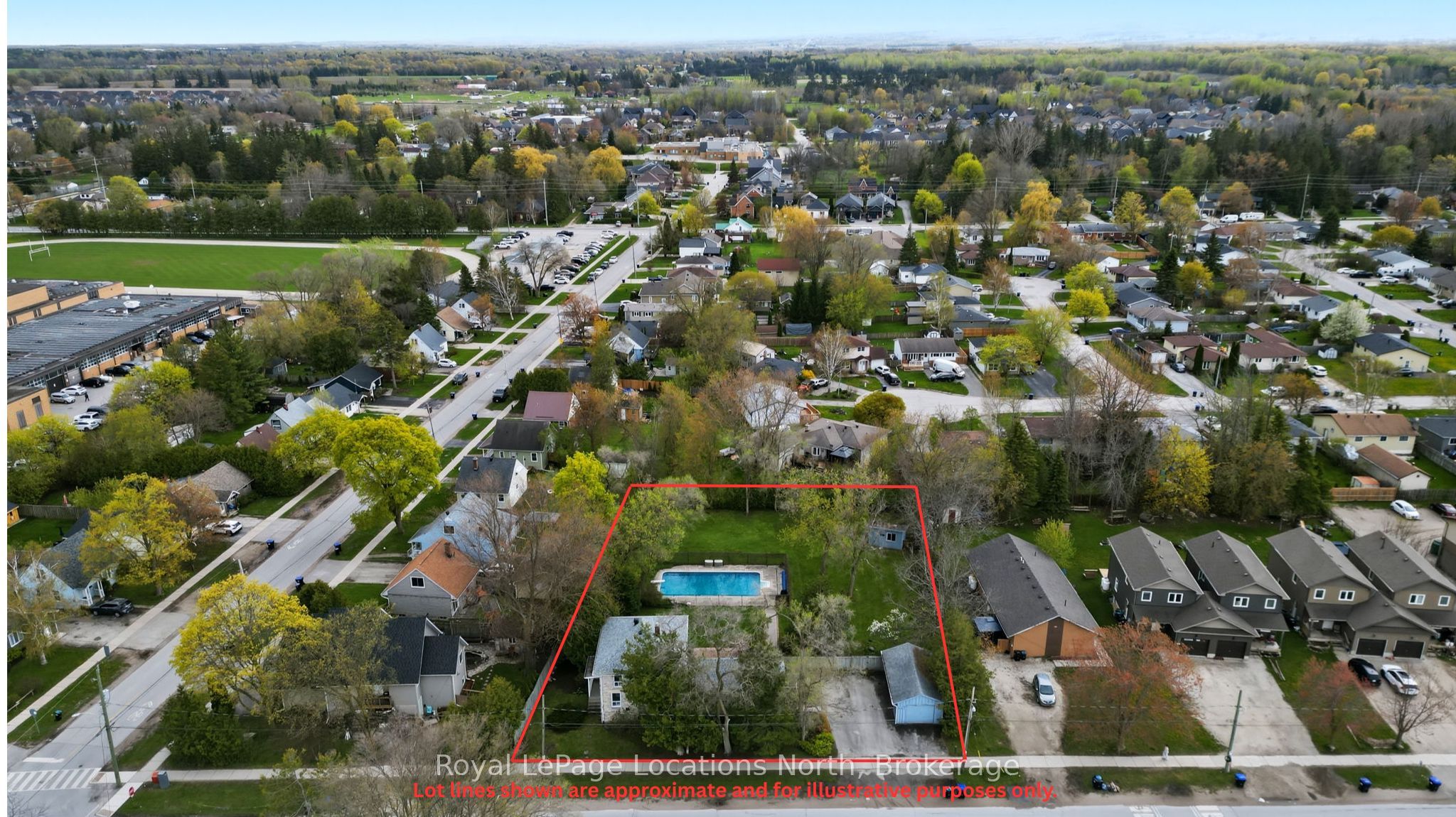 562 Cameron Street Property Photo 4