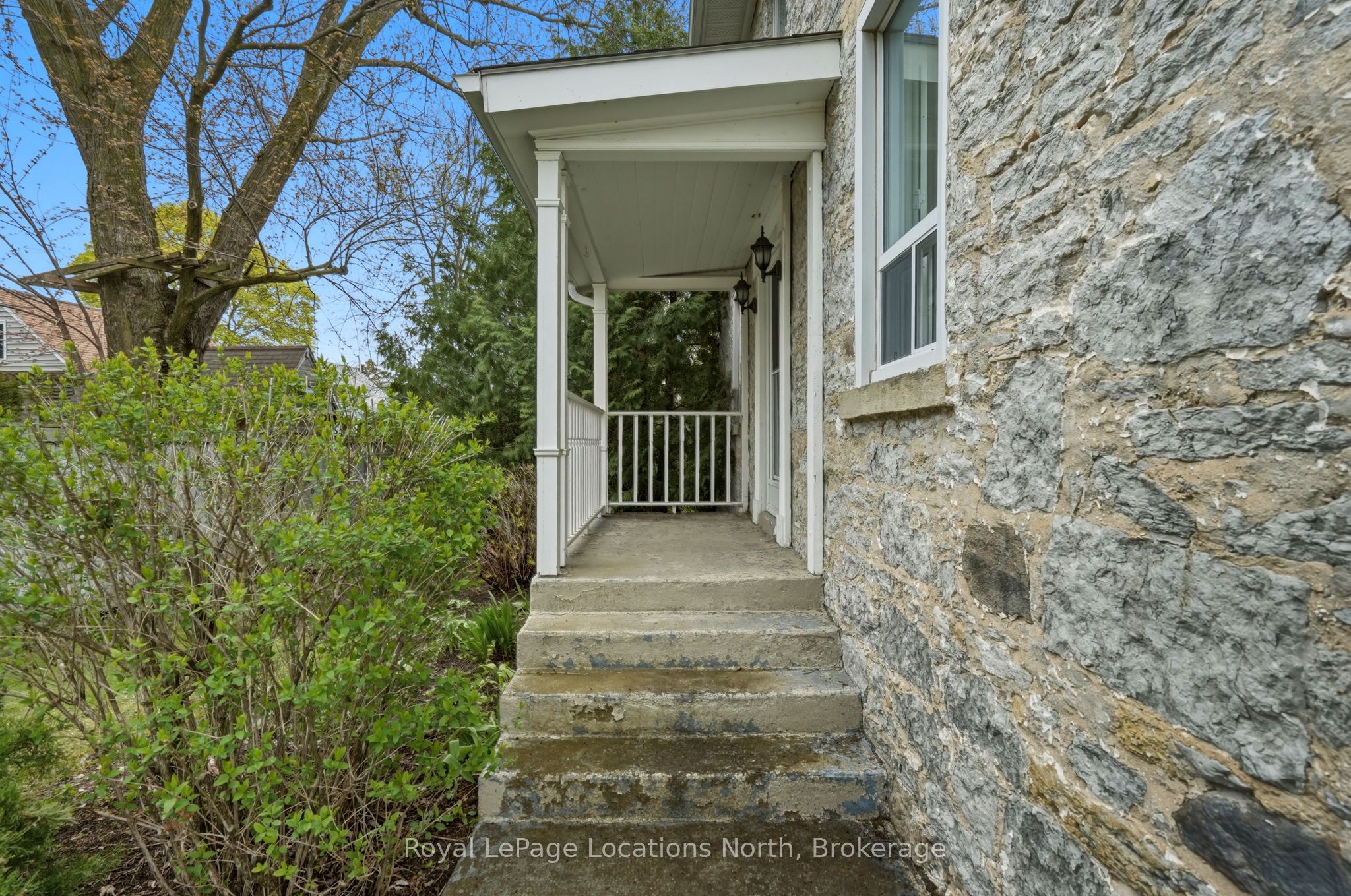 562 Cameron Street Property Photo 28