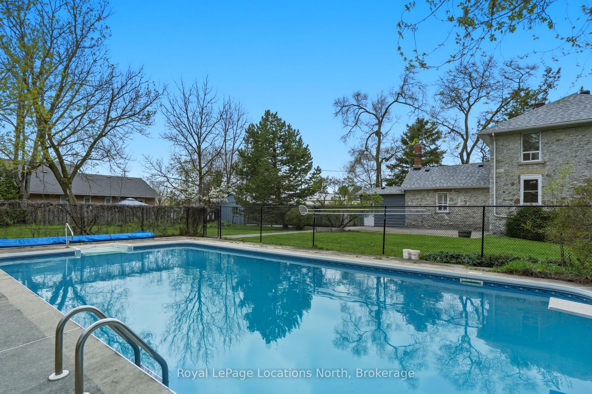 562 Cameron Street Property Photo 30