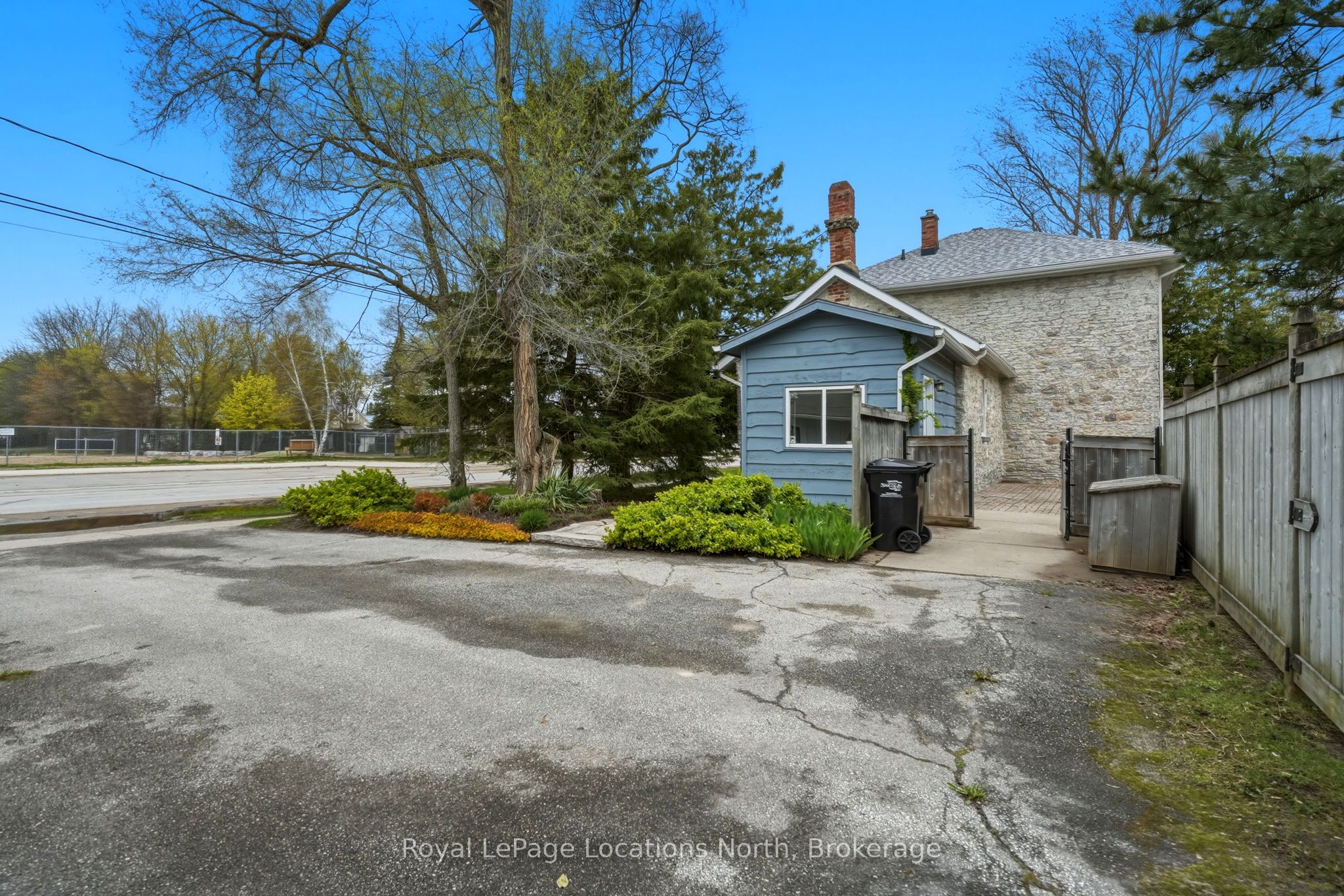 562 Cameron Street Property Photo 37