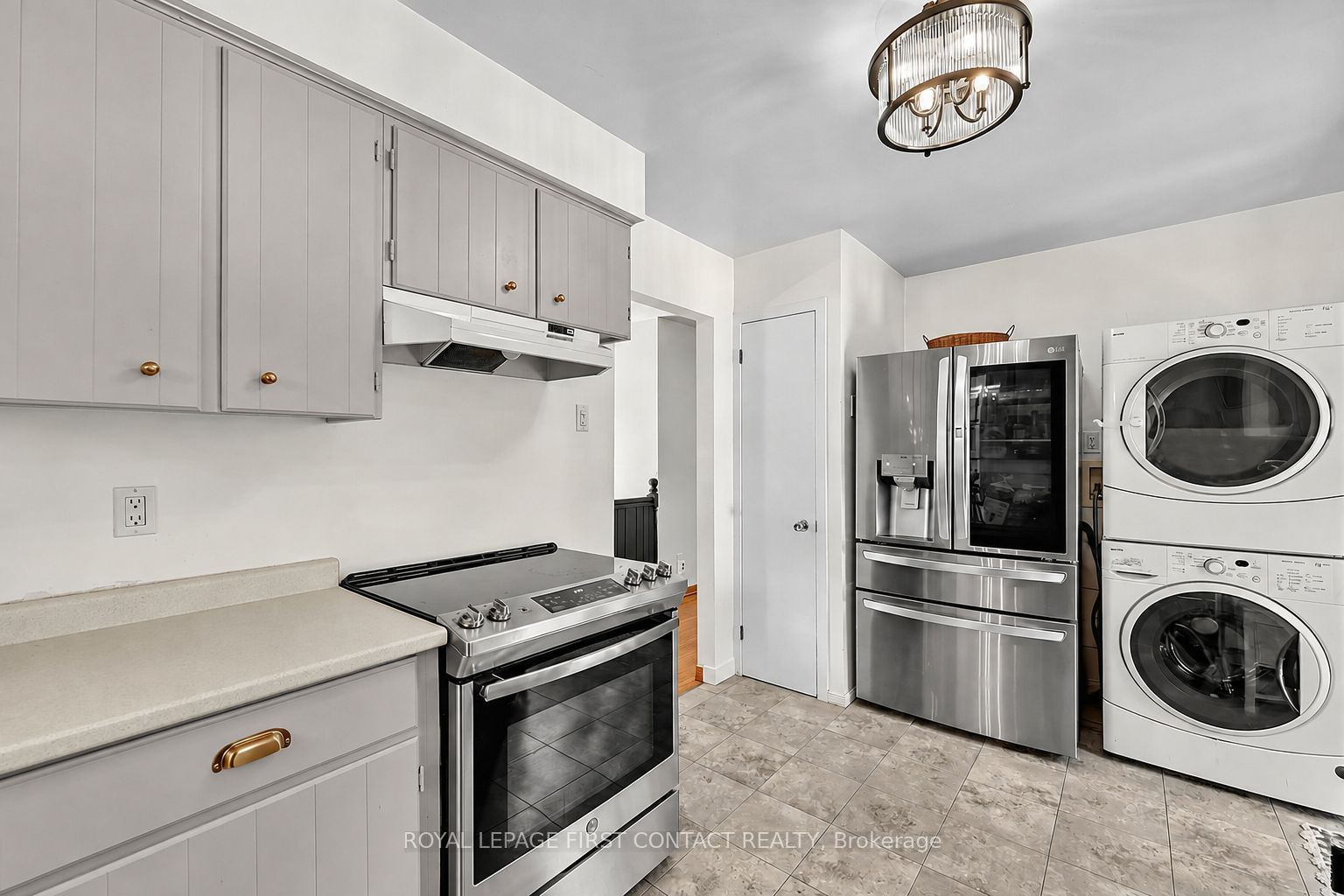 11 Maclaren Avenue Property Photo 8