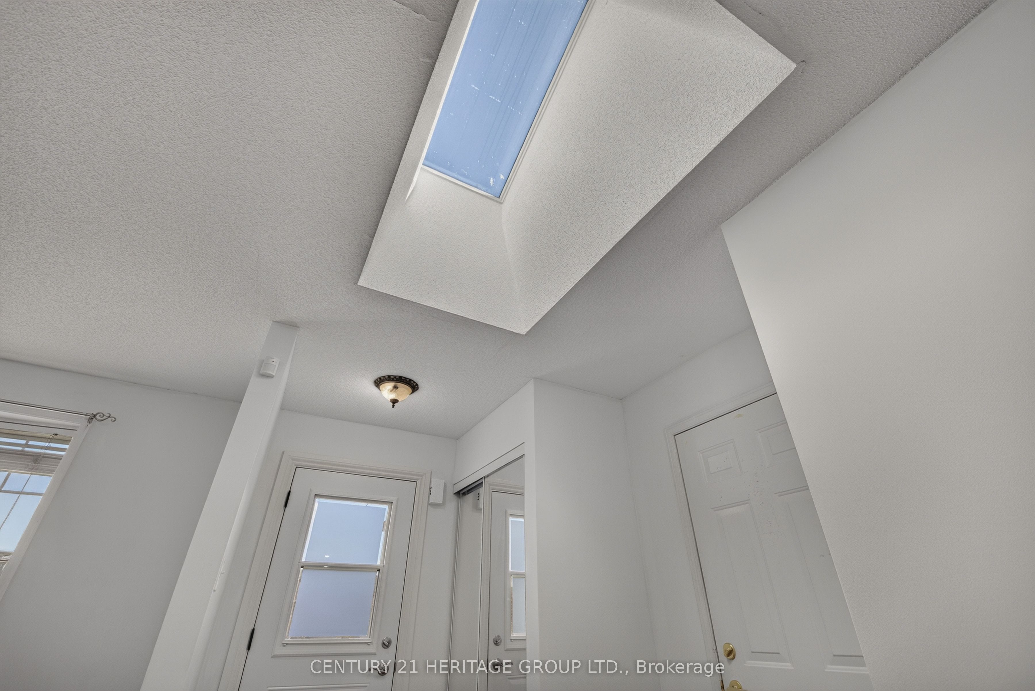 162 Madelaine Drive Property Photo 5