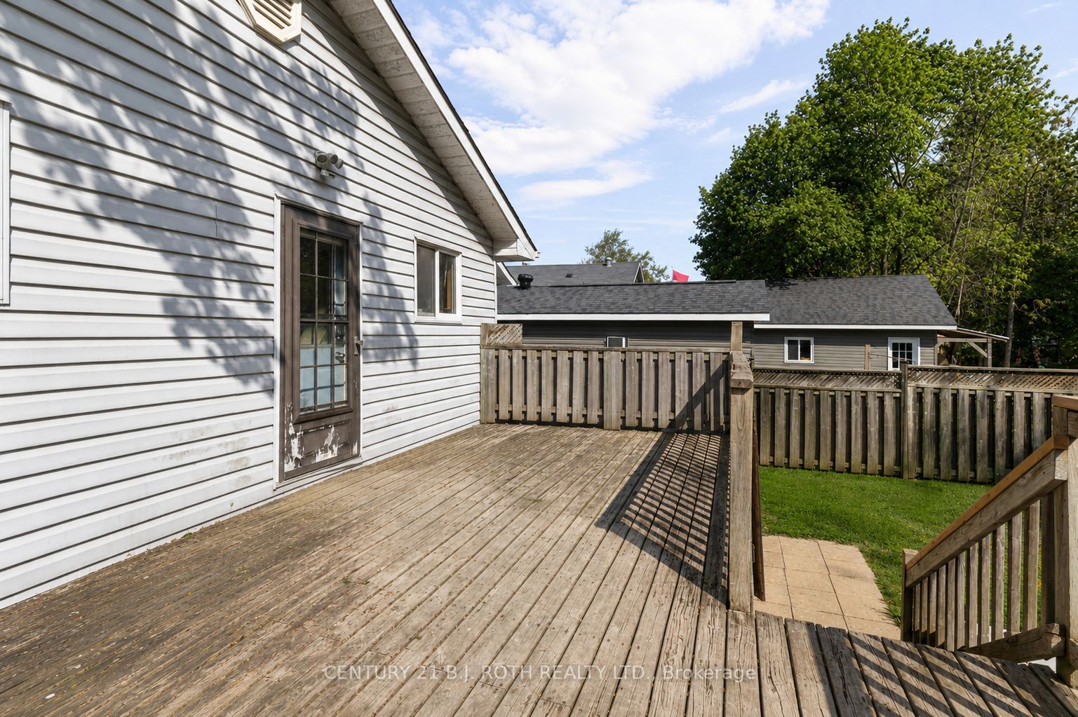 292 Millard Street Property Photo 11