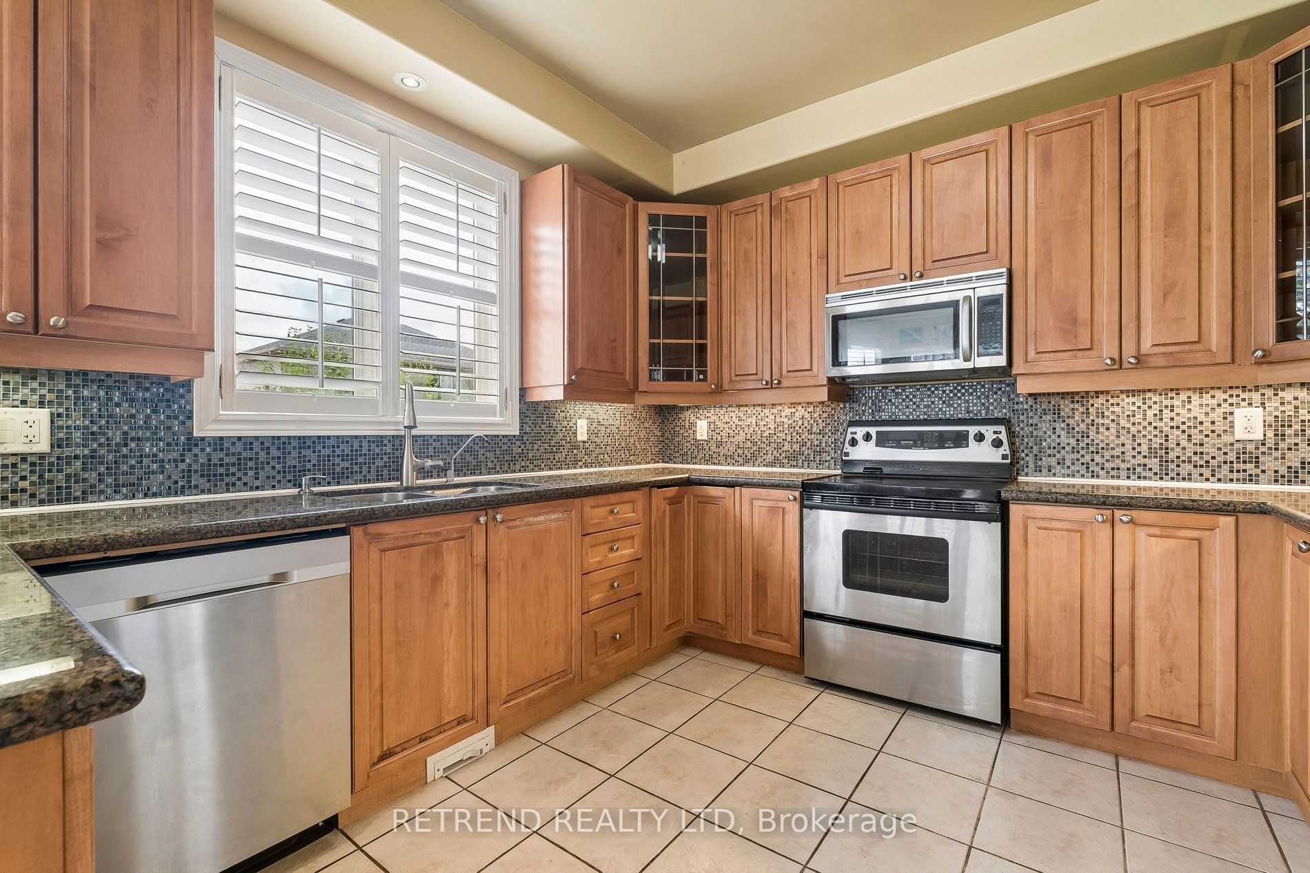 36 Sandringham Drive Property Photo 12