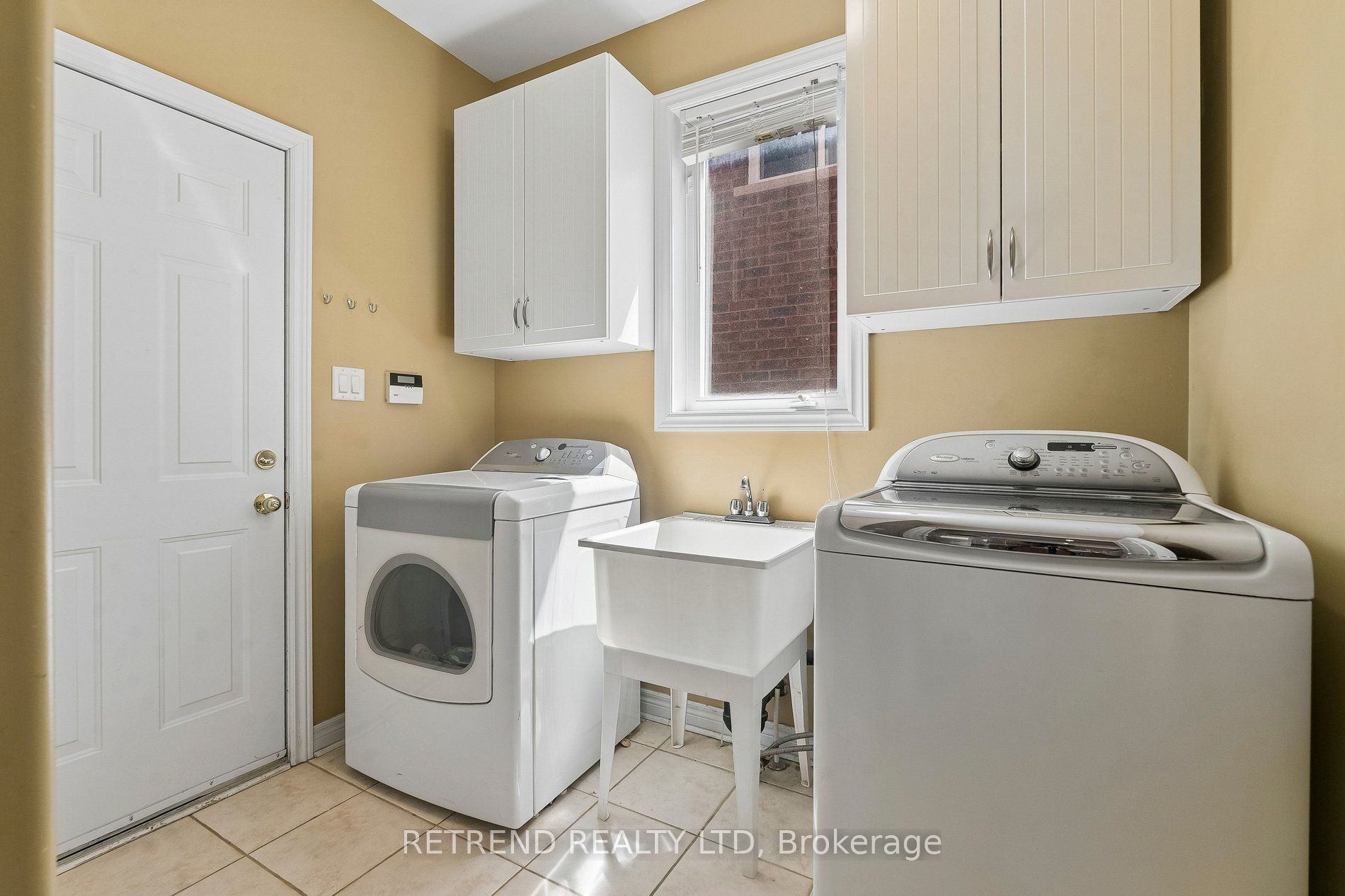 36 Sandringham Drive Property Photo 18