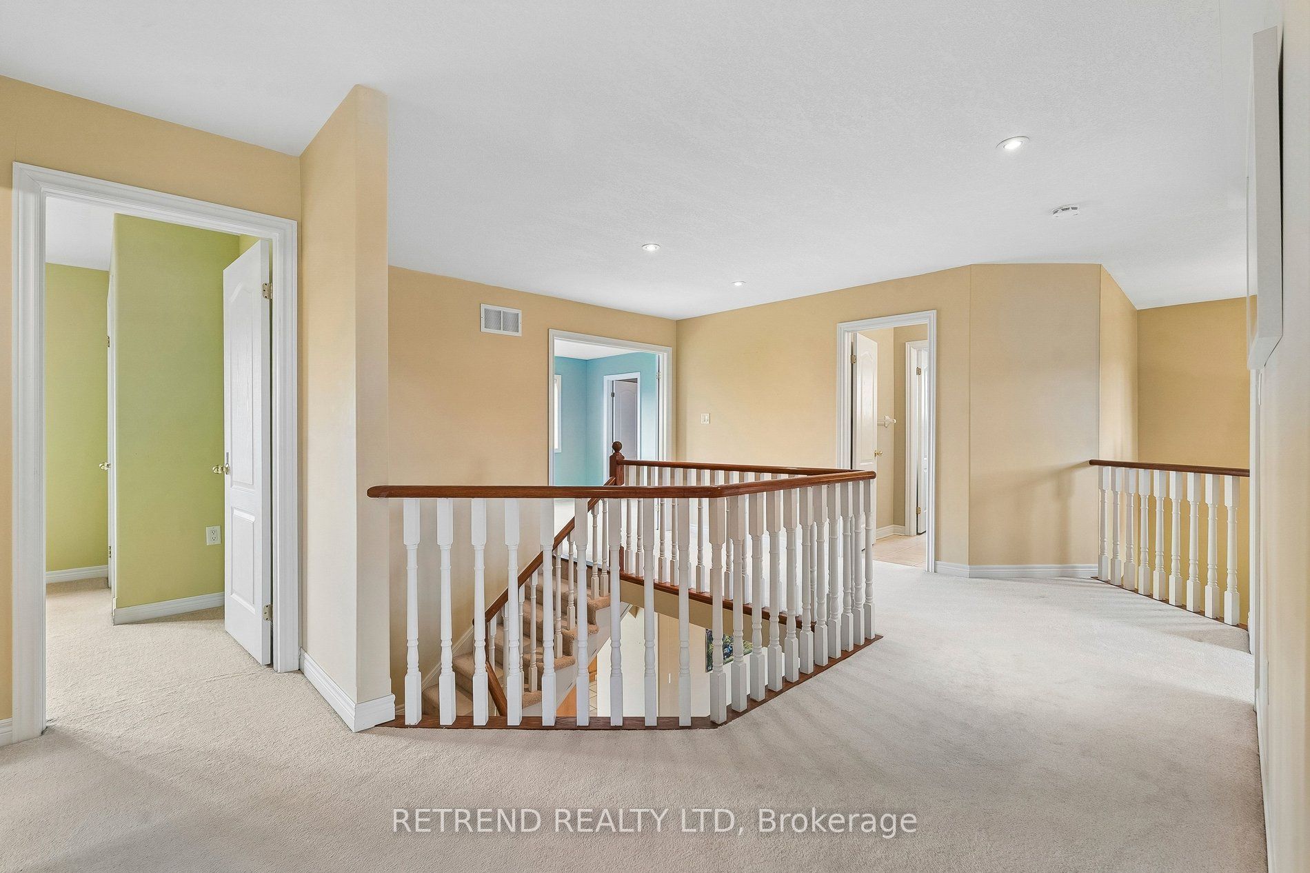36 Sandringham Drive Property Photo 20