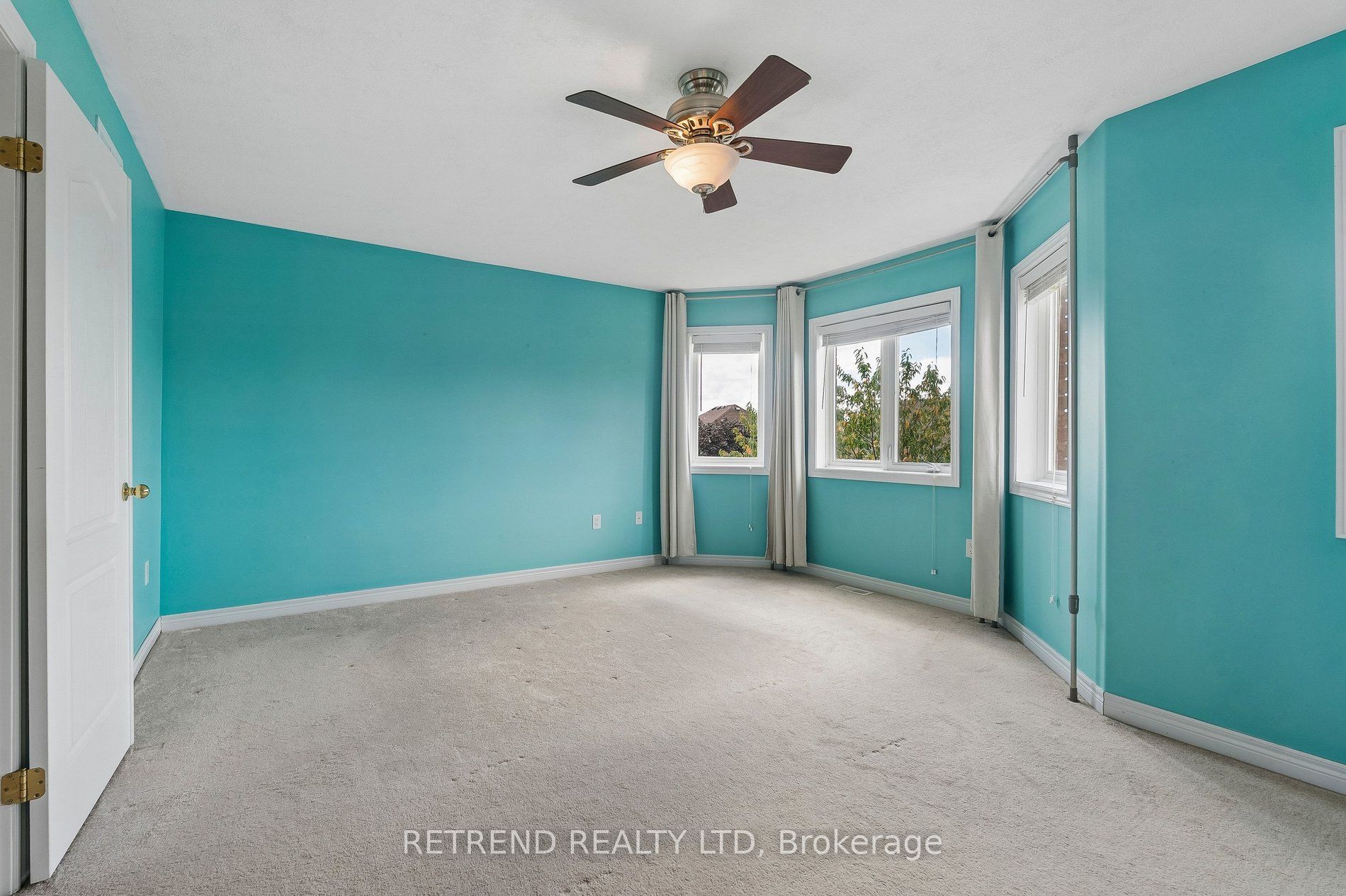 36 Sandringham Drive Property Photo 21