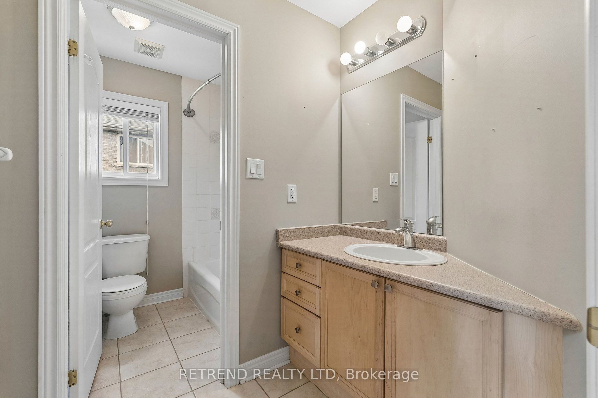 36 Sandringham Drive Property Photo 26