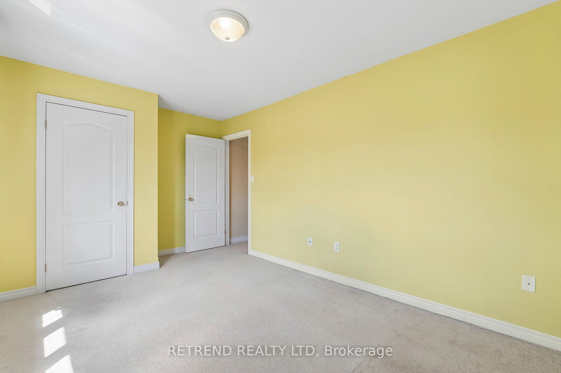 36 Sandringham Drive Property Photo 33