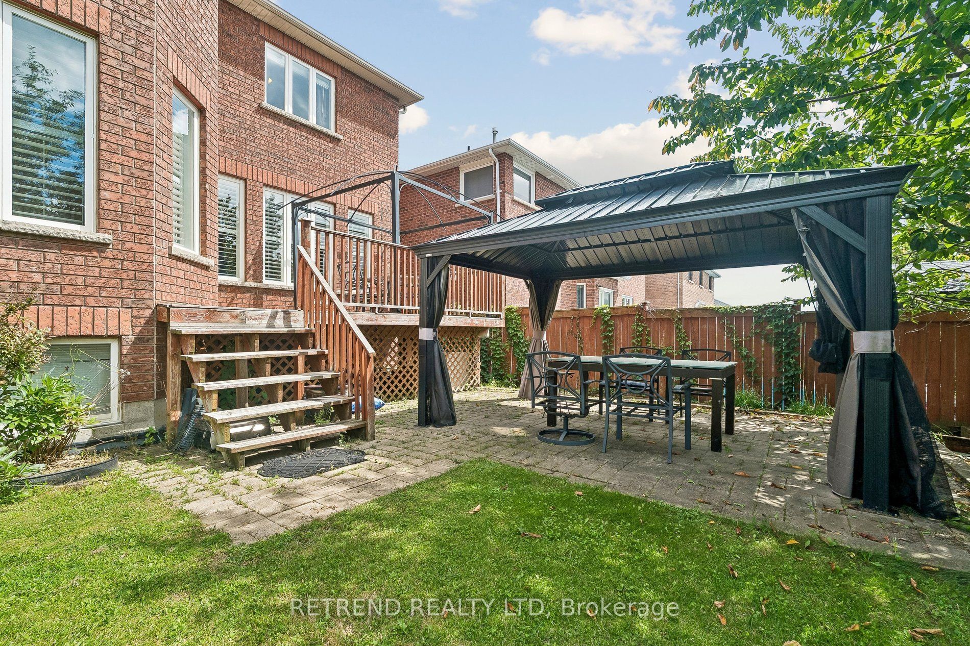 36 Sandringham Drive Property Photo 36