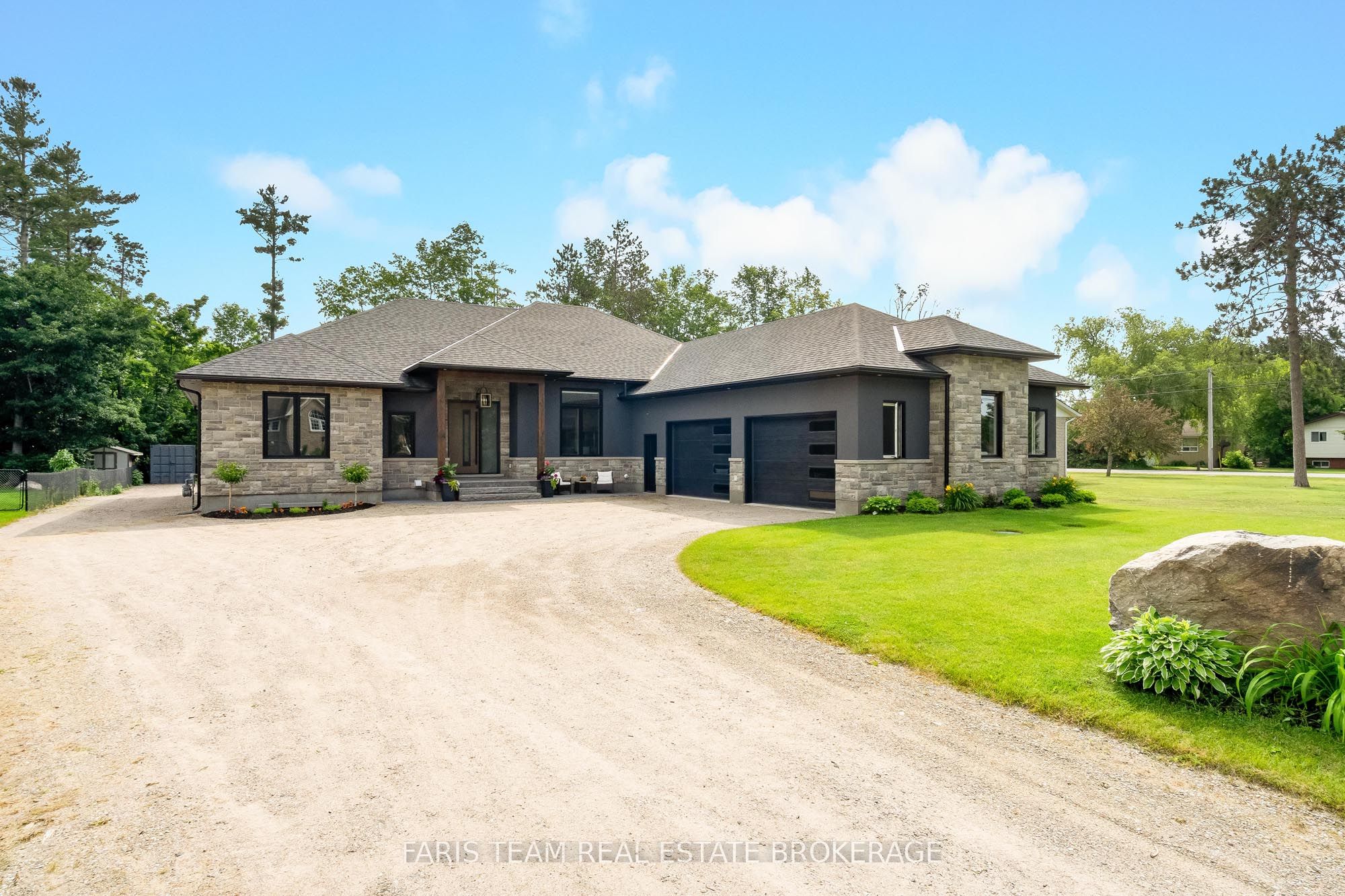 7 Reynolds Road Property Photo 2