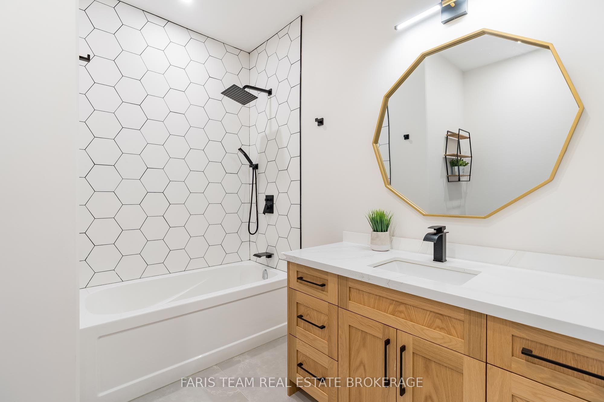 7 Reynolds Road Property Photo 25