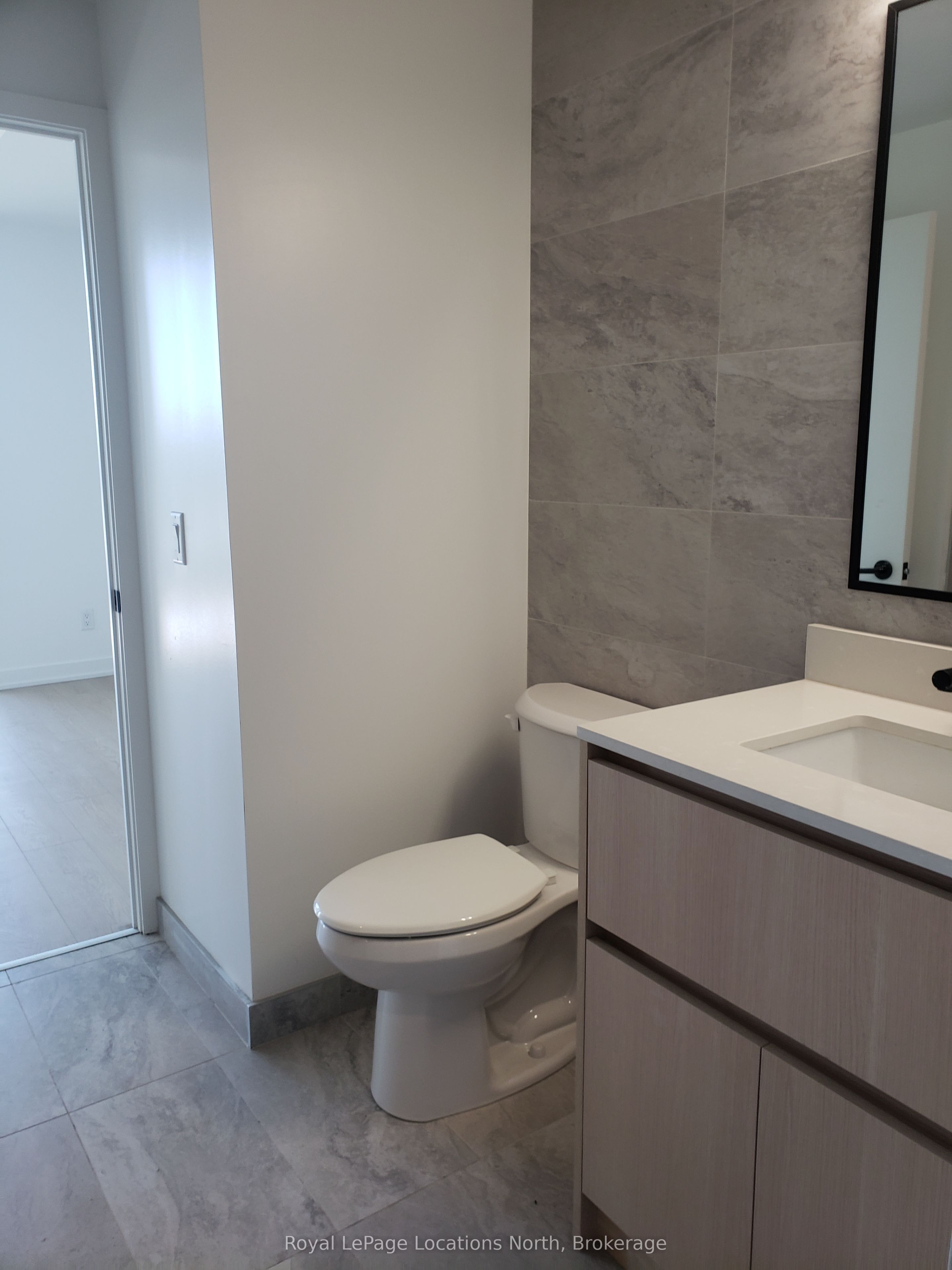 31 Huron Street 410 Property Photo 20