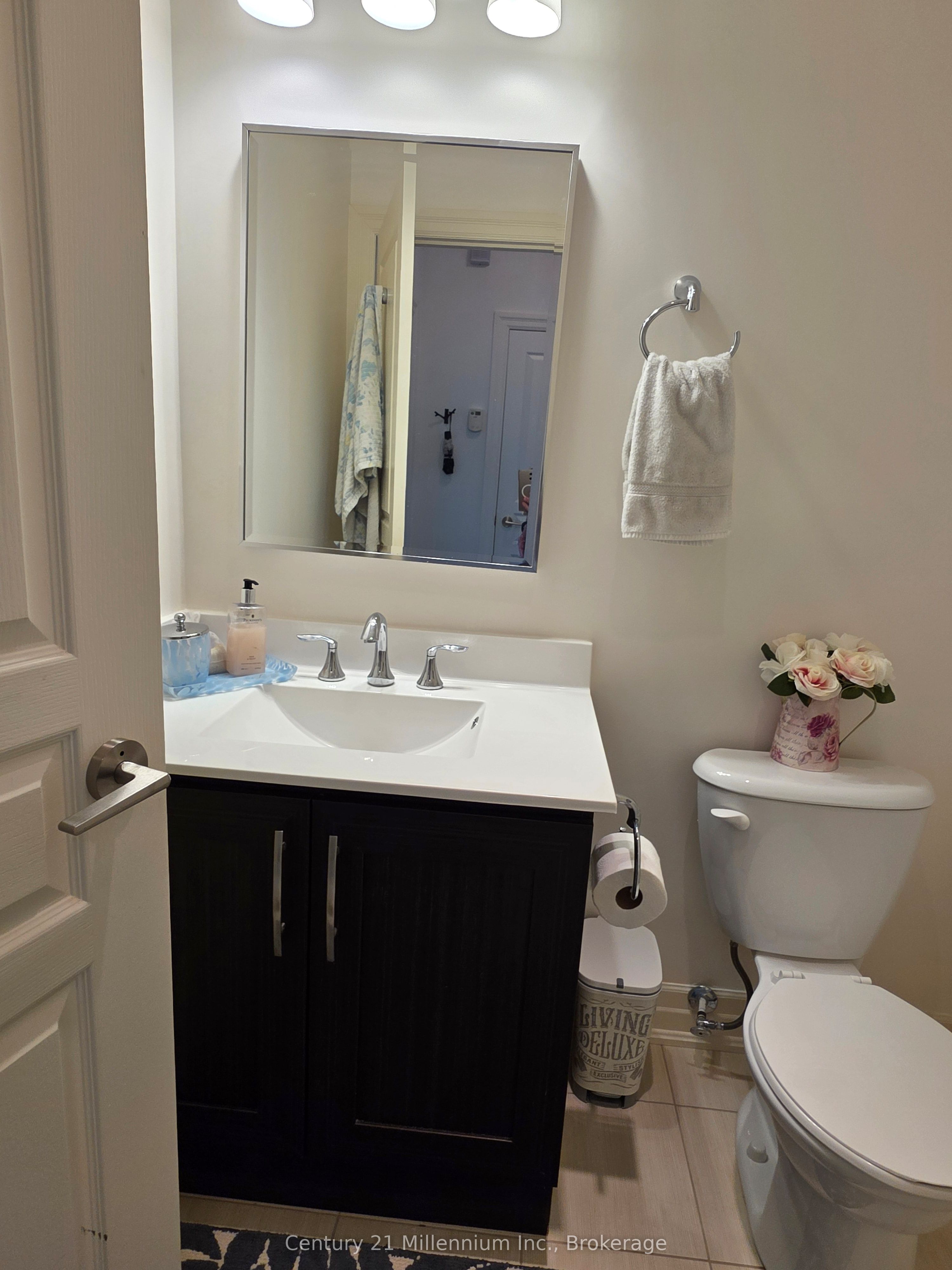 1 Shipyard Lane 203 Property Photo 2