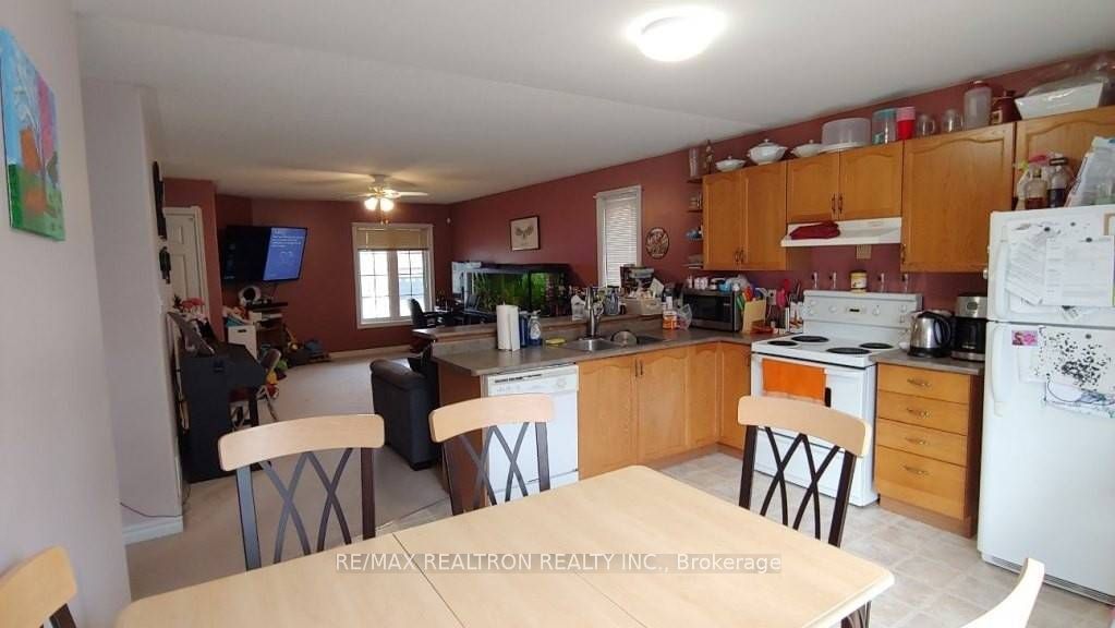 49 Hanmer Street E A Property Photo 5