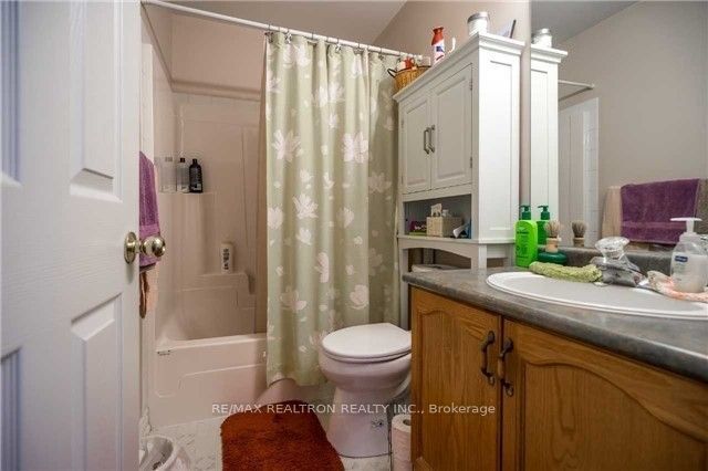 49 Hanmer Street E A Property Photo 9