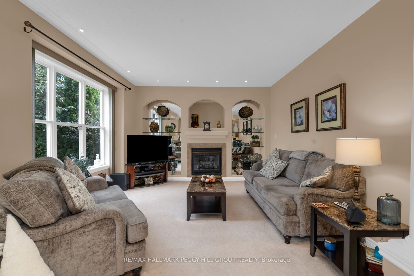 5 Sandringham Drive Property Photo 4