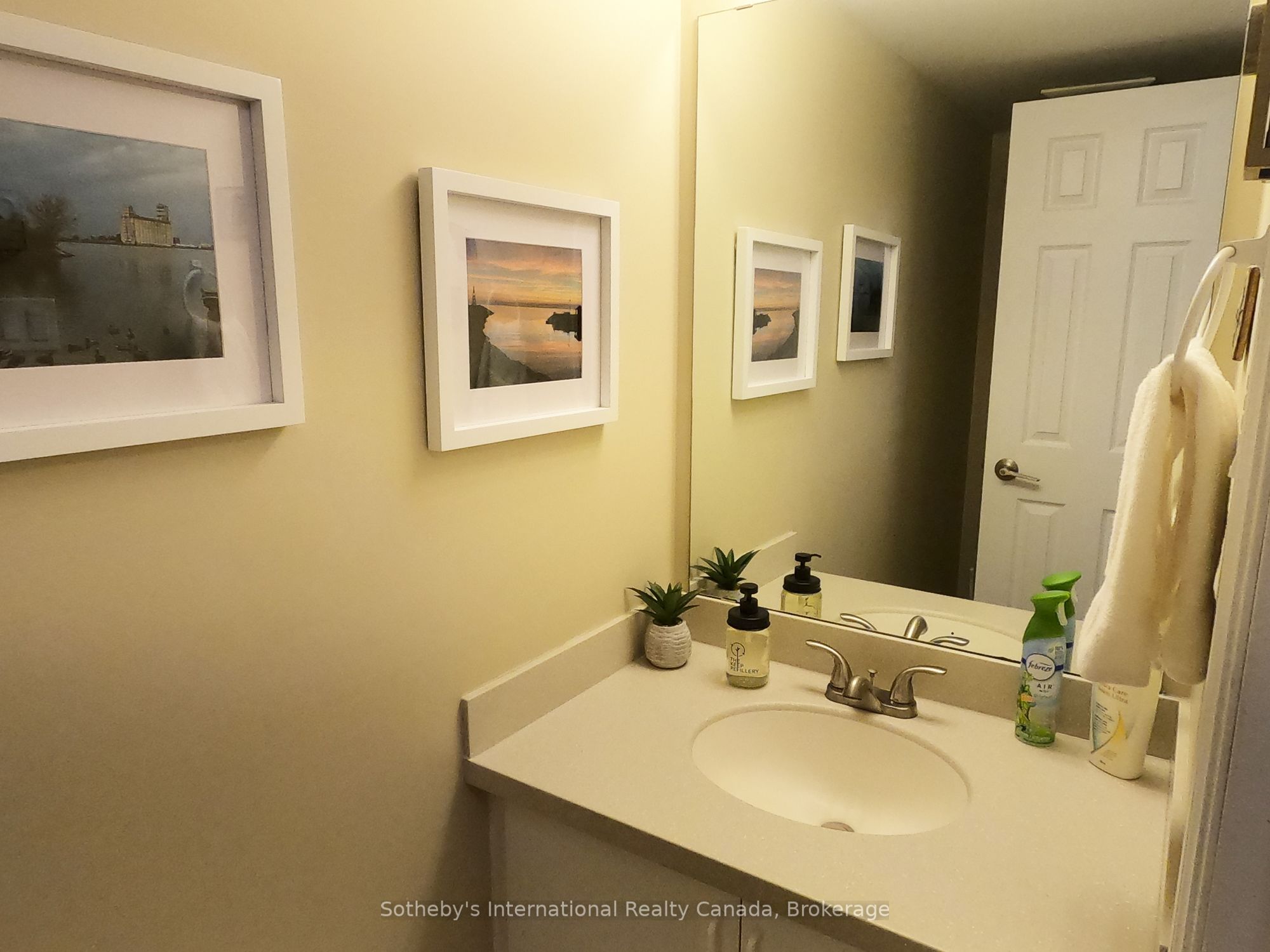 362 Mariners Way Property Photo 4