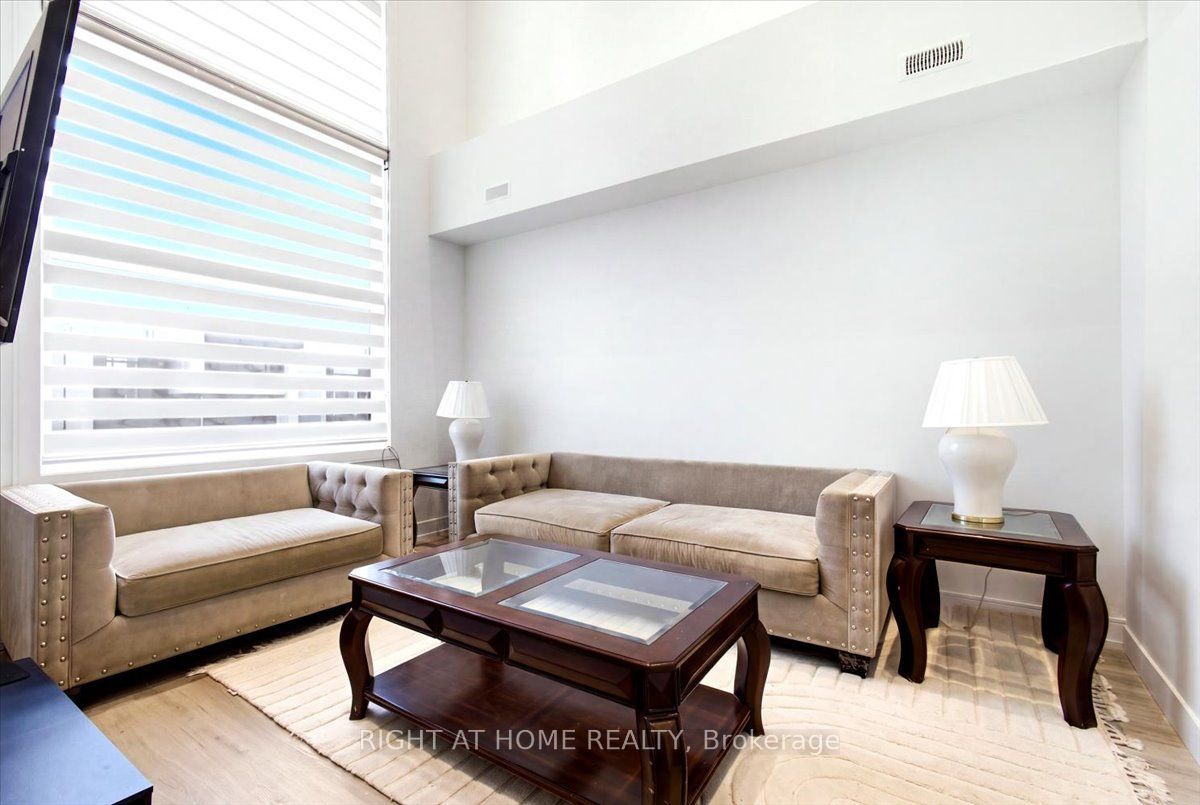 3717 Quayside Drive Property Photo 11