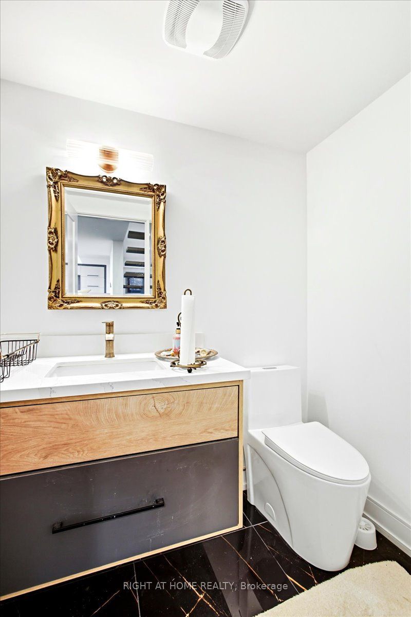 3717 Quayside Drive Property Photo 16