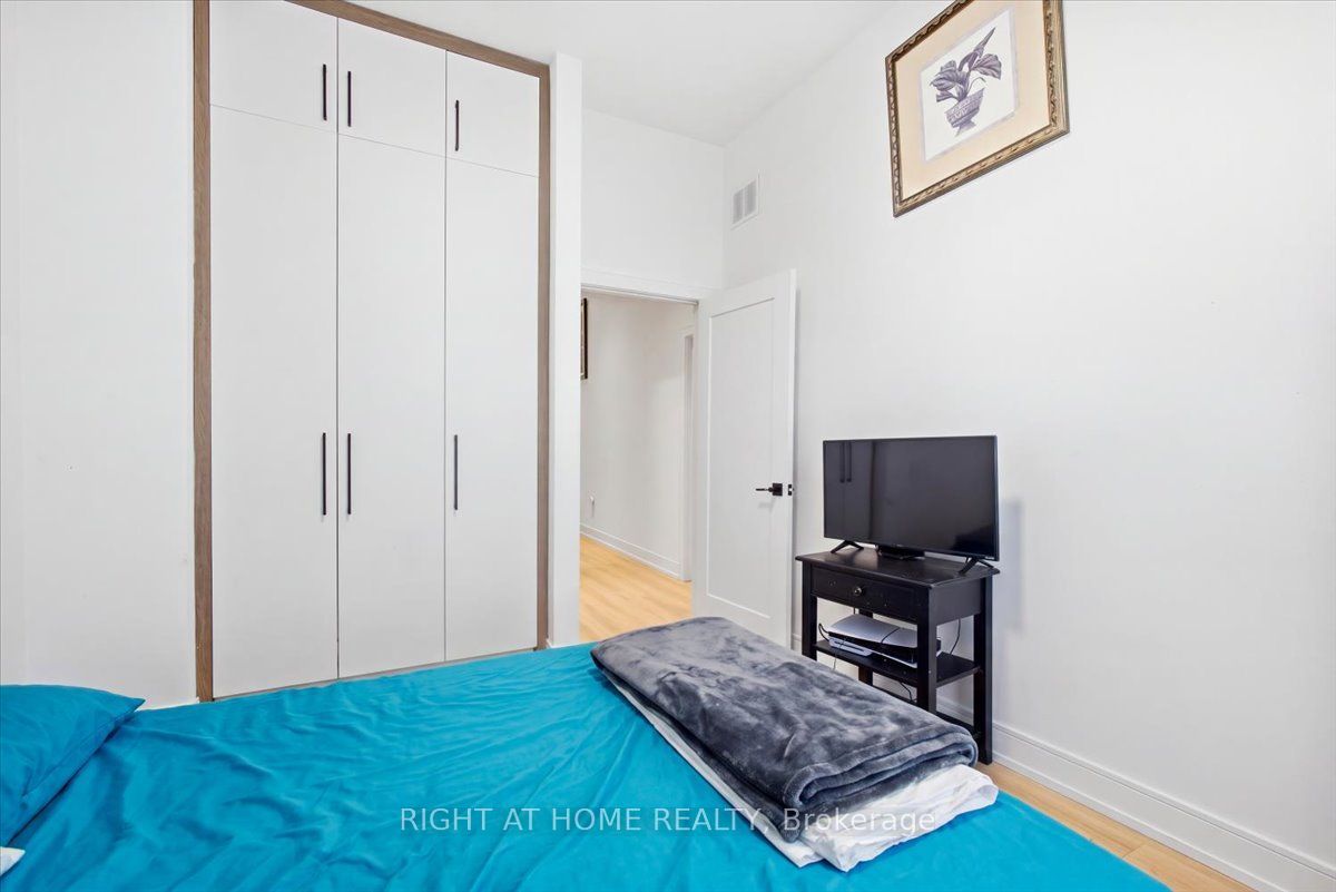3717 Quayside Drive Property Photo 22