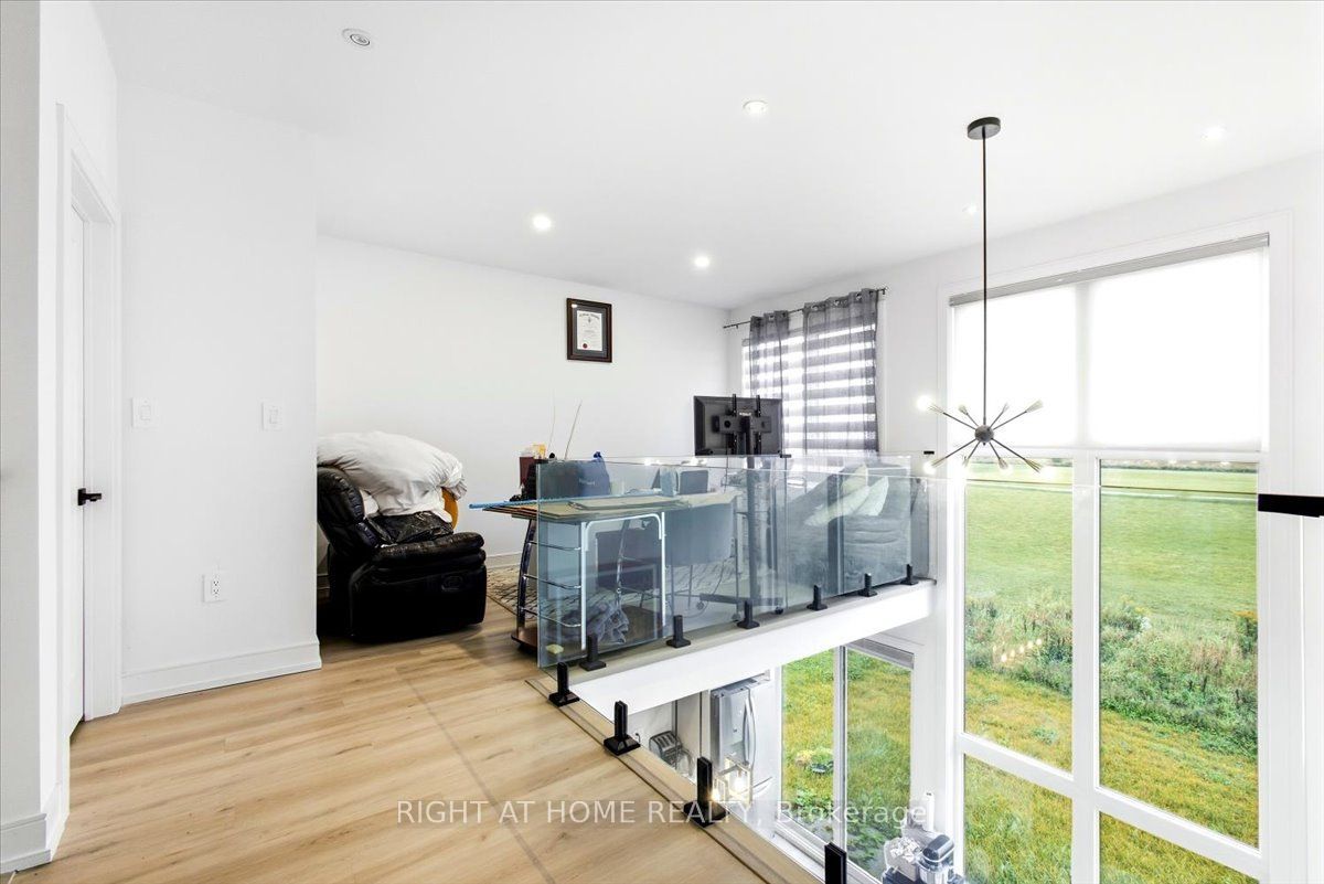 3717 Quayside Drive Property Photo 26